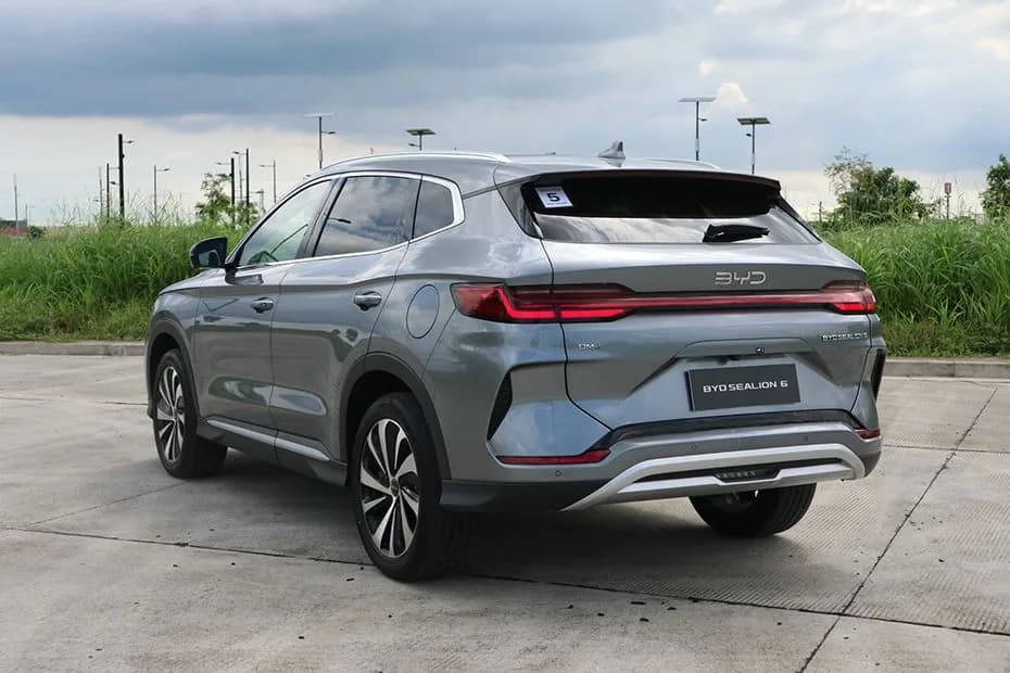 2026 BYD Sealion 06 DM-i 205 Pilot Pro PHEV SUV New Car gallery