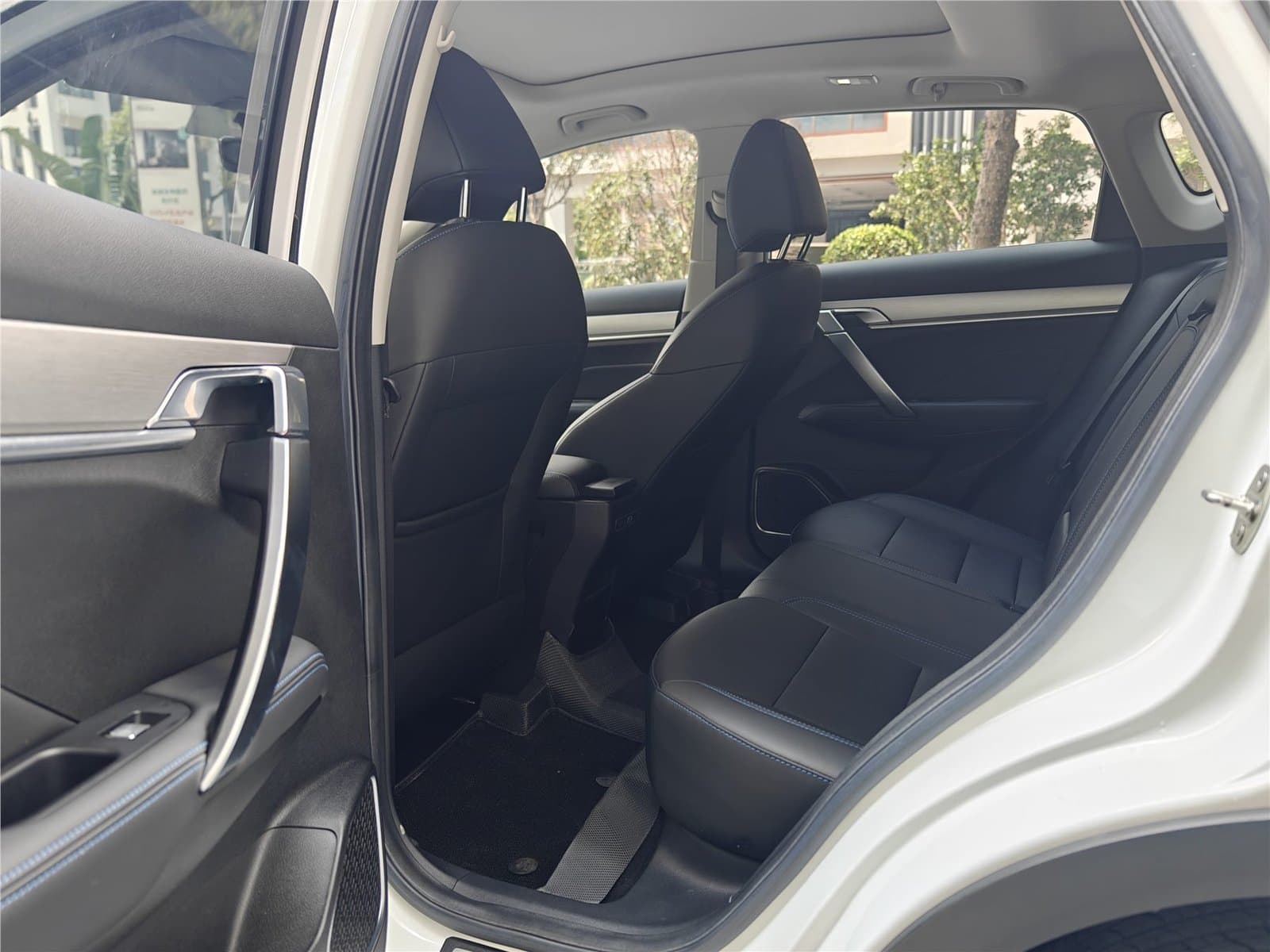 2020 Geely Coolray PHEV 1.5T ePro Super Used Car gallery