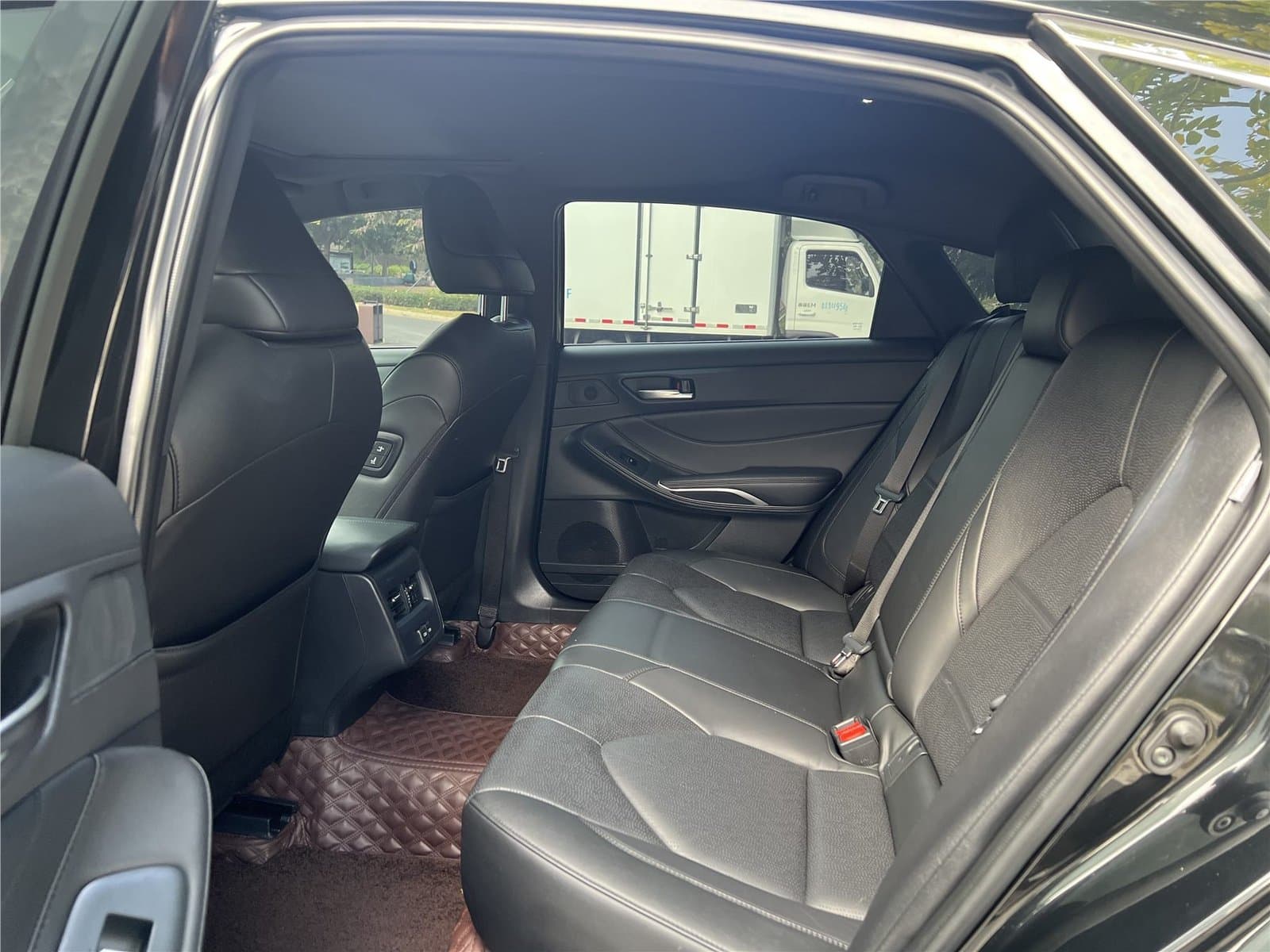 2023 Toyota Avalon 2.0L Luxury Edition Used Car gallery