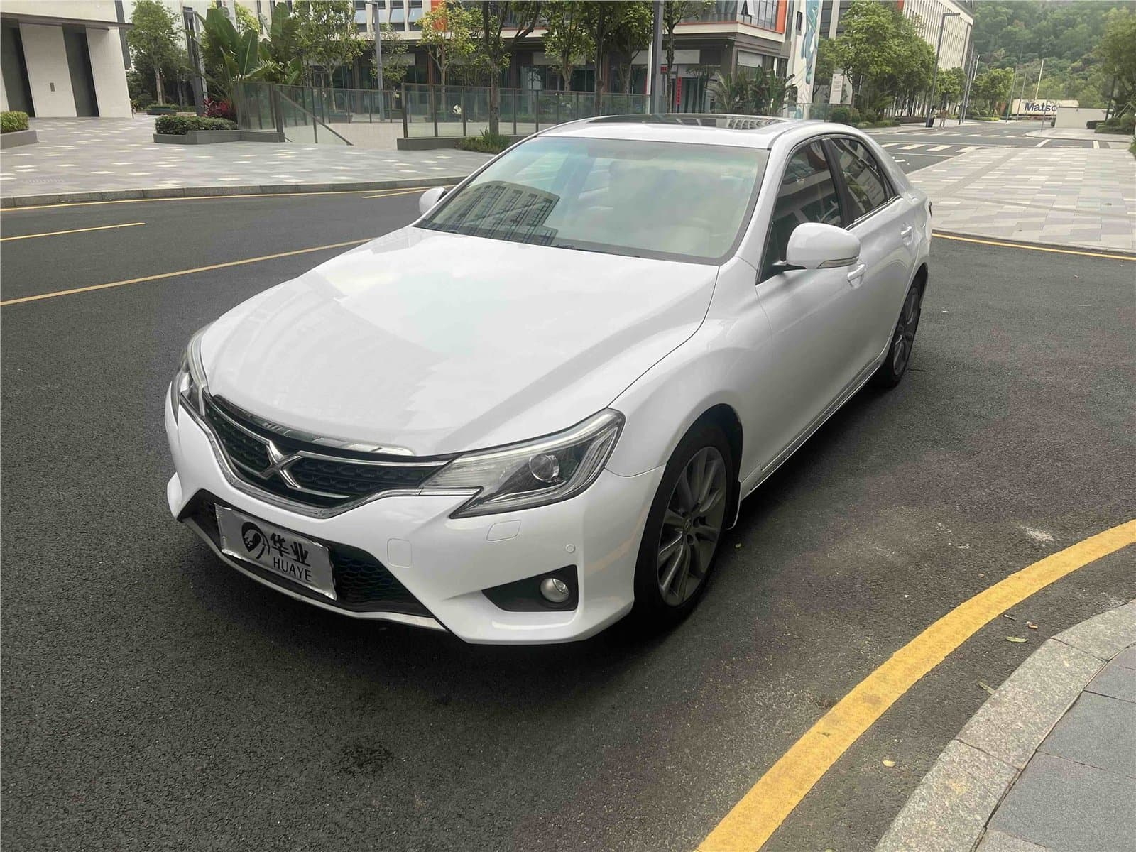 2013 Toyota Reiz 2.5V Used Car