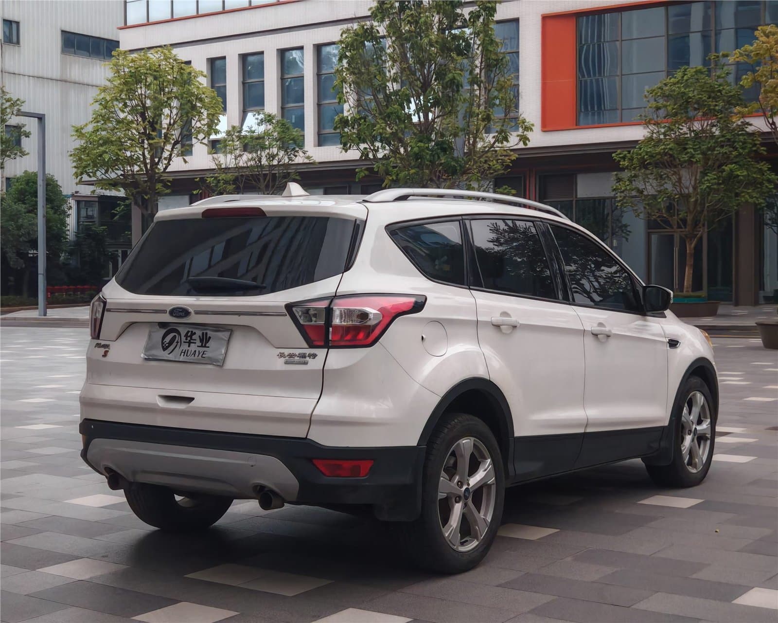 2017 Ford Kuga EcoBoost 180 2WD Used Car gallery