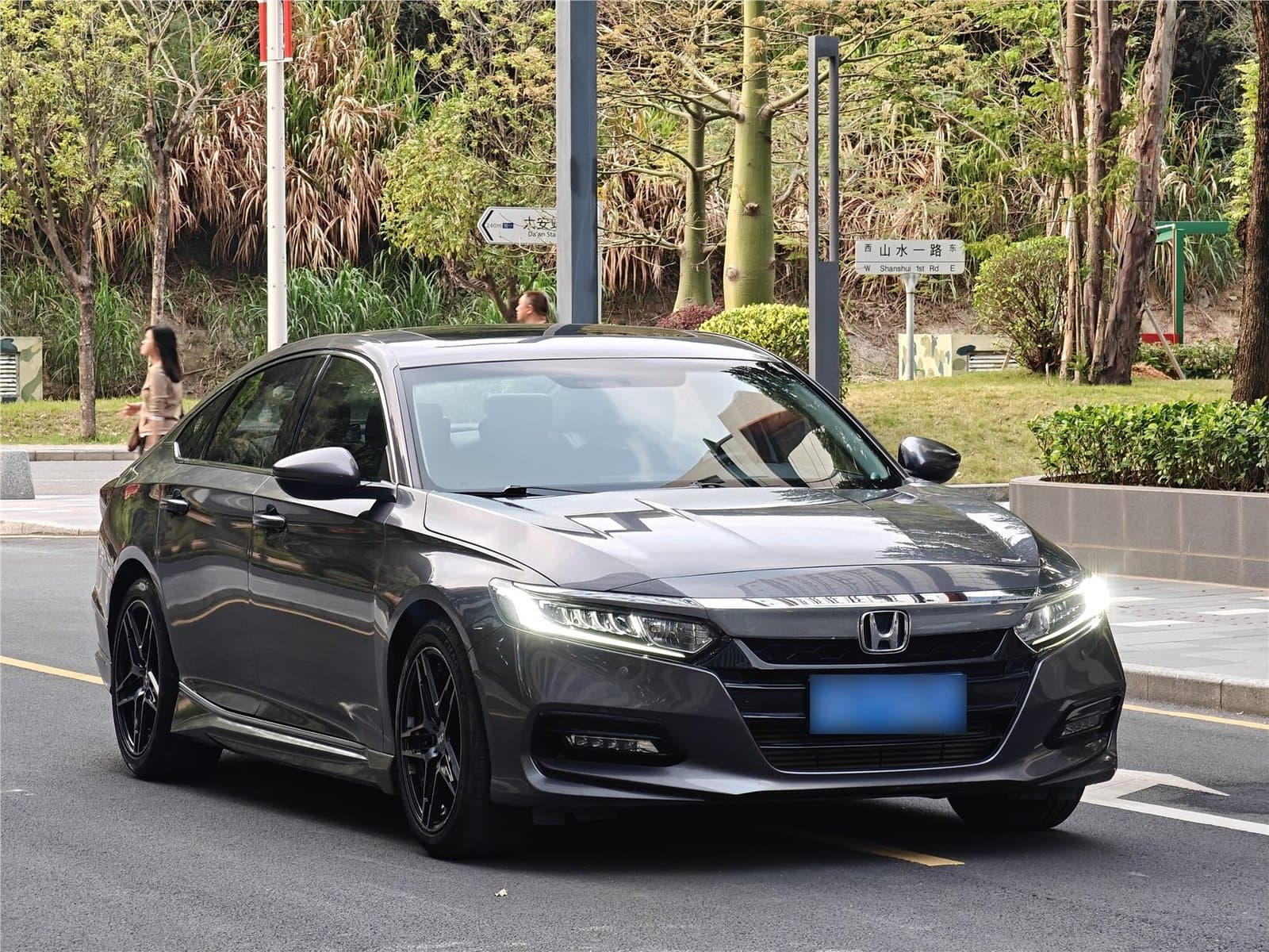 2018 Honda Accord 260TURBO Elite Edition Used Car gallery