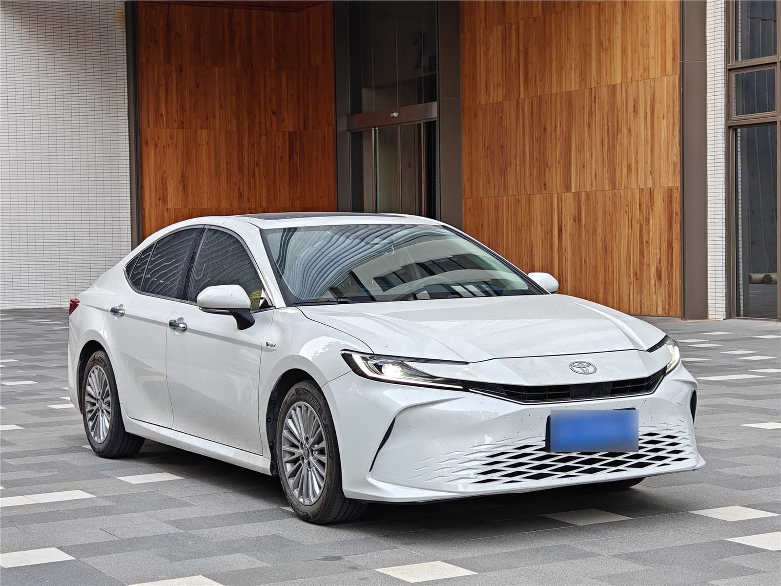2024 Toyota Camry 2.0HGVP Luxury Edition Used Car gallery