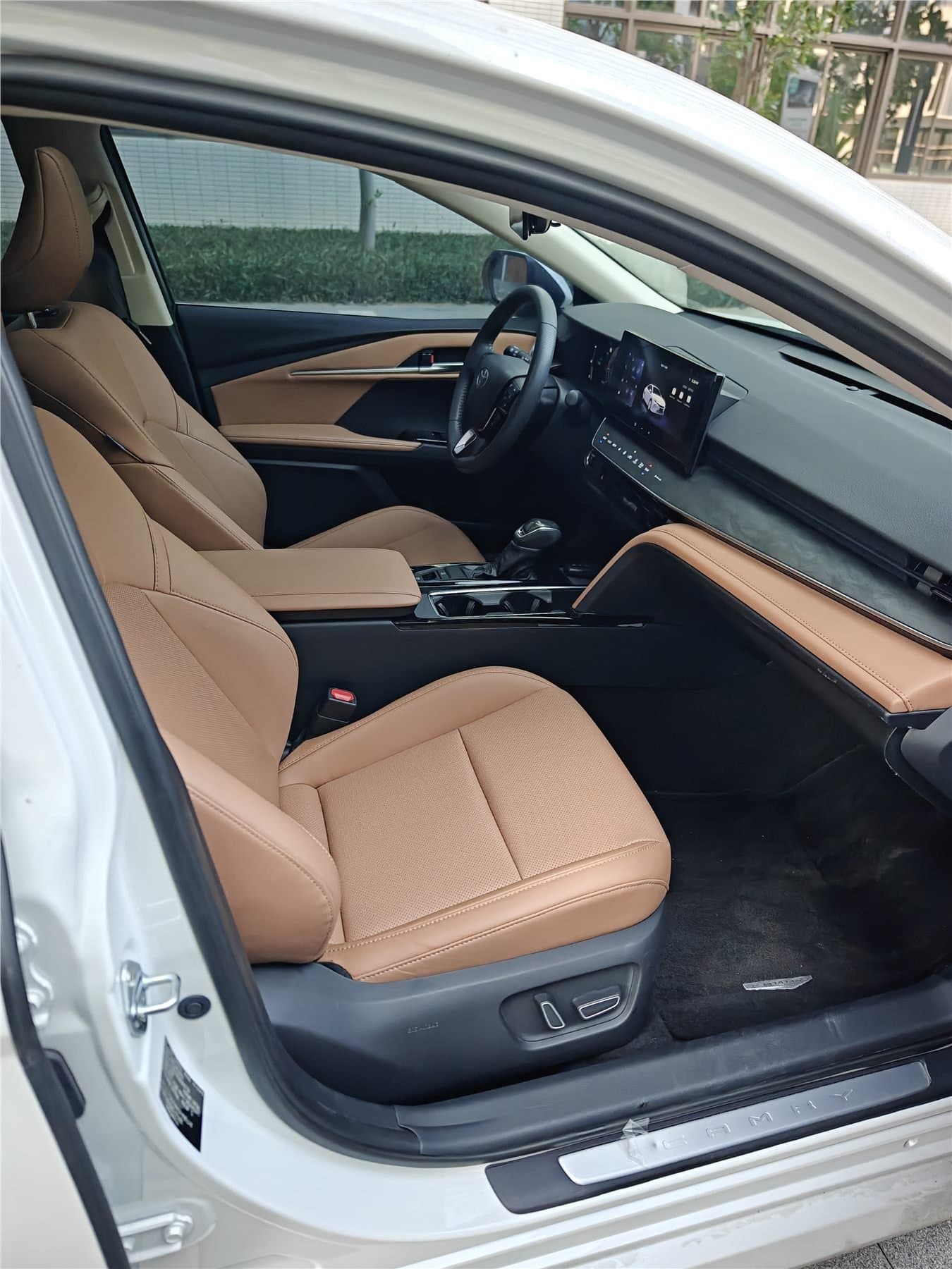 2024 Toyota Camry 2.0HGVP Luxury Edition Used Car gallery