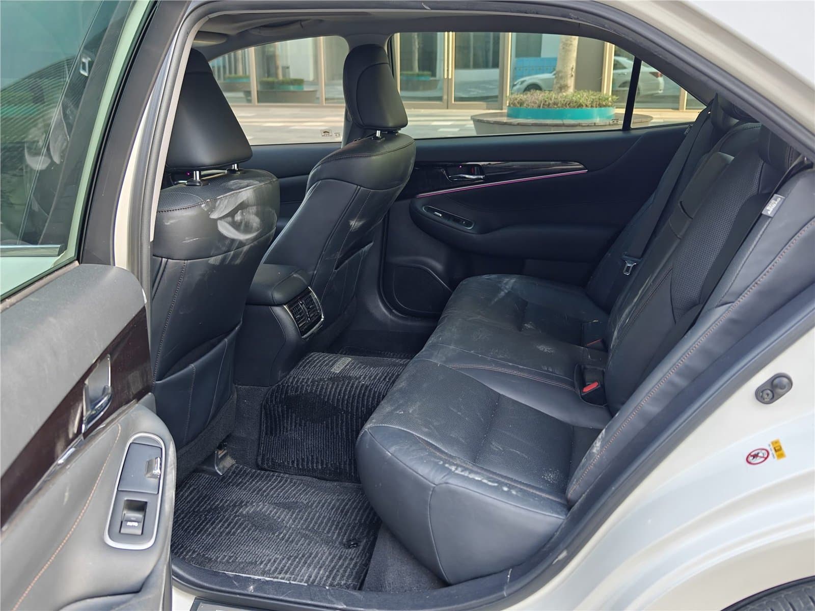 2015 Toyota Crown 2.0T Used Car gallery