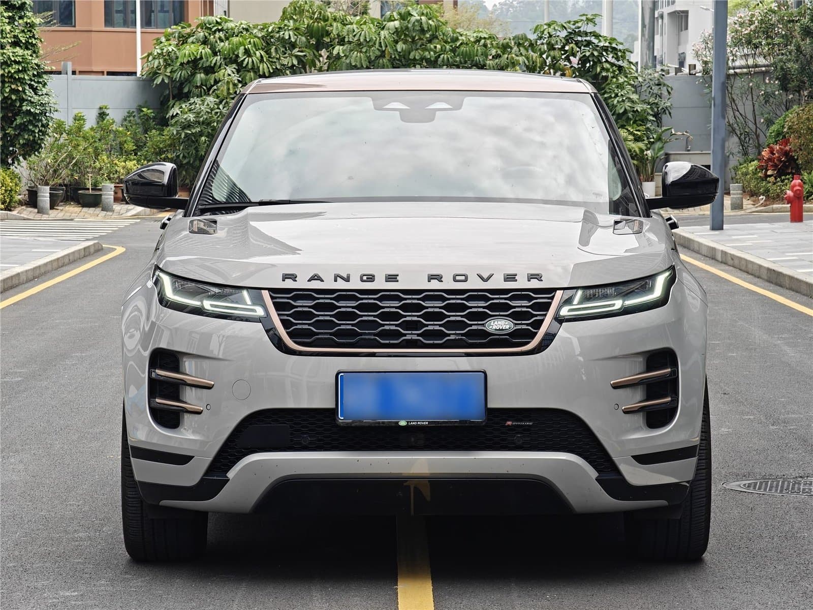 2023 Land Rover Range Rover Evoque L 249PS Used Car gallery