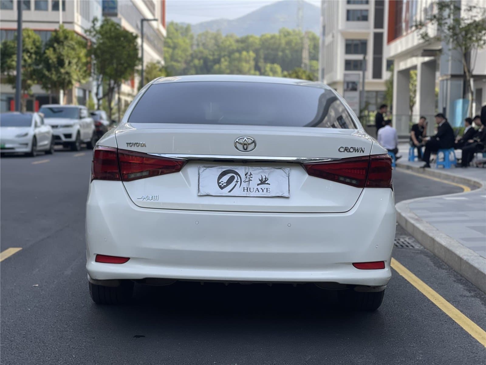 2015 Toyota Crown 2.0T Used Car gallery