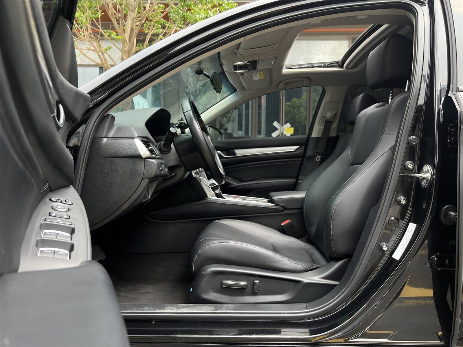 2018 Honda Accord 260TURBO Elite Edition China VI Used Car gallery