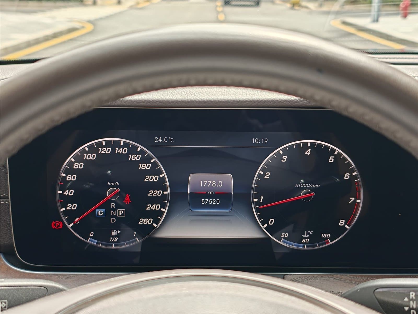 2018 Mercedes-Benz E-Class Facelift E 200 L Used Car gallery
