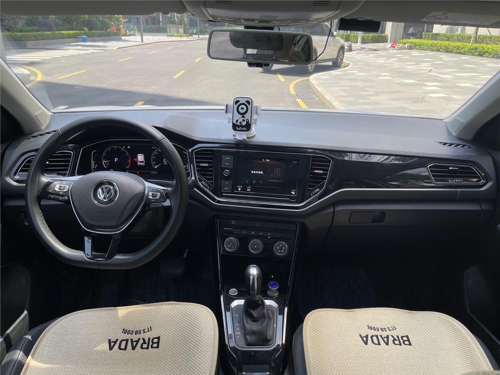 2020 Volkswagen T-ROC 280TSI DSG2WD Used Car gallery