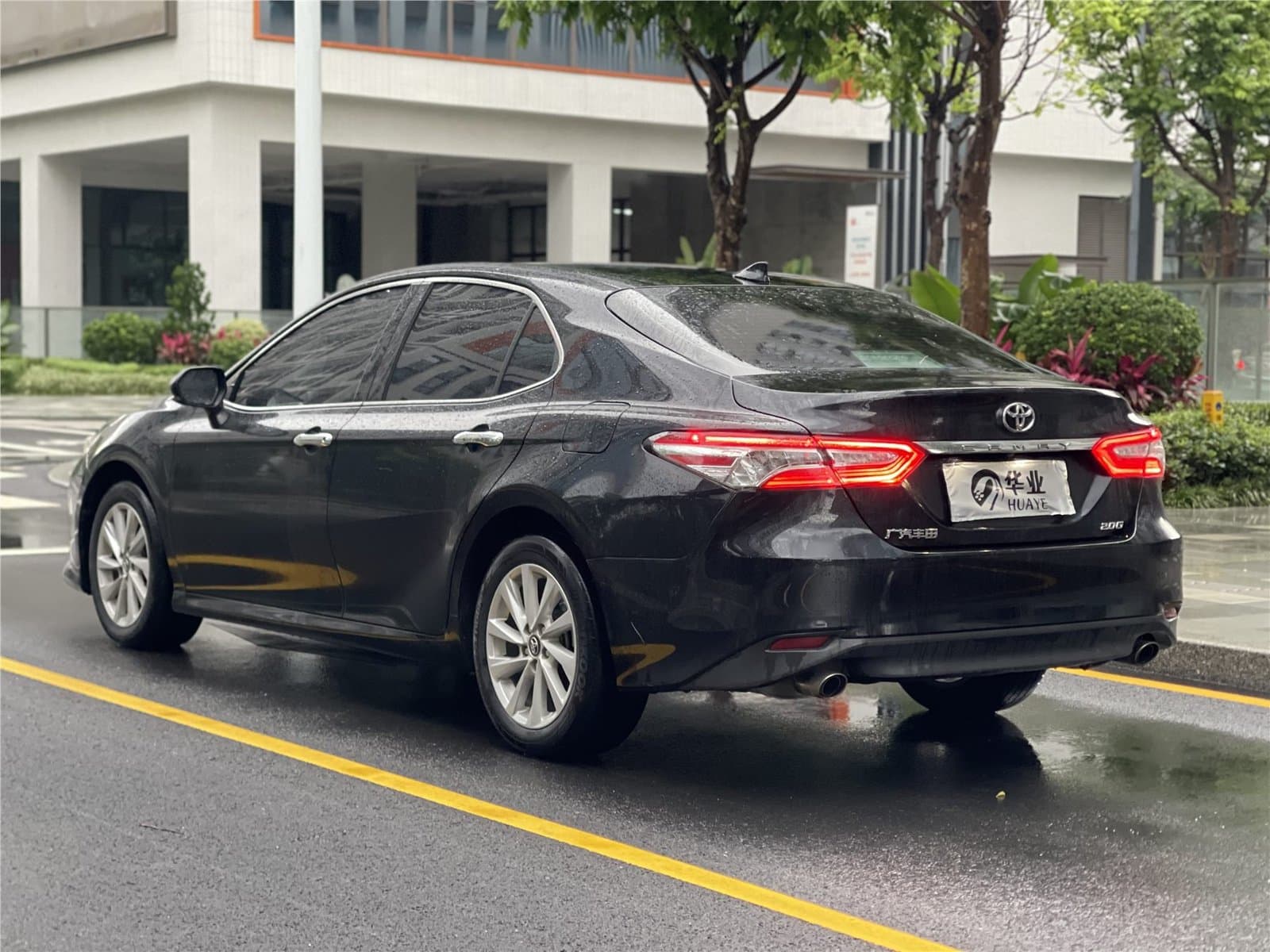 2021 Toyota Camry 2.0G Luxury Edition China VI Used Car gallery