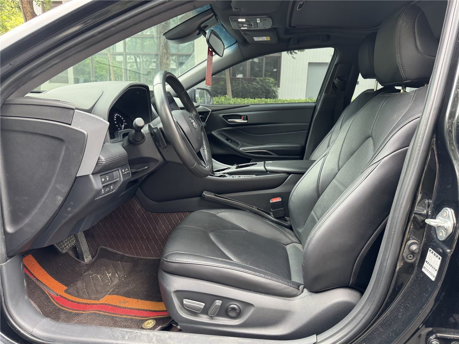 2023 Toyota Avalon 2.5L Luxury Edition Used Car gallery