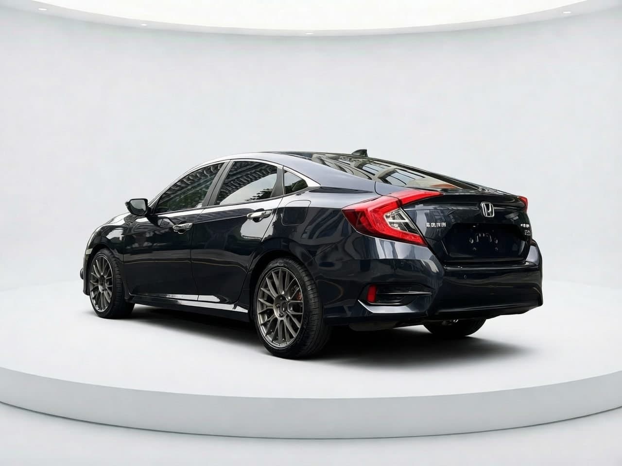 2016 Honda Civic 220TURBO CVT Premium Edition Used Car gallery