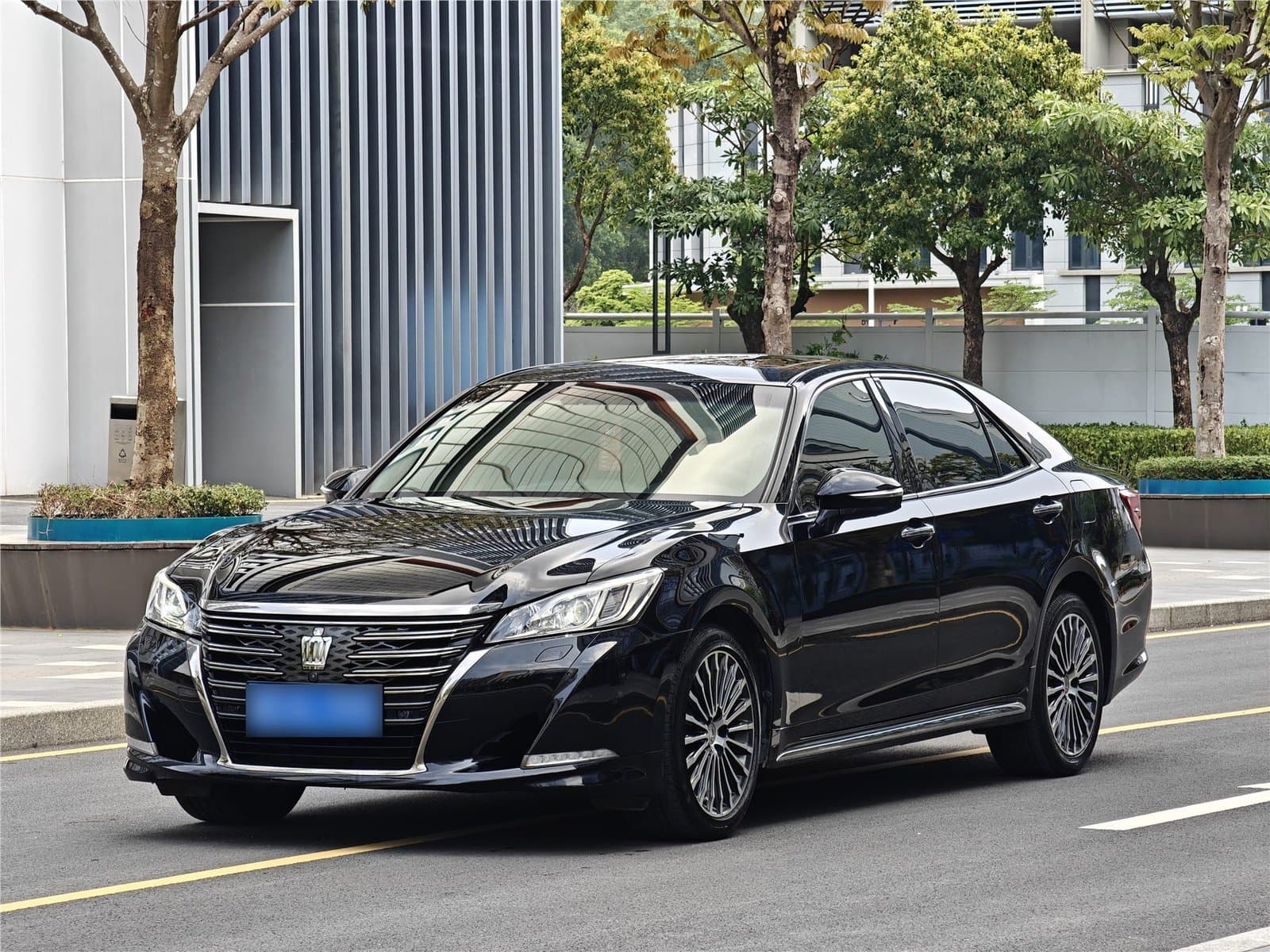 2018 Toyota Crown 2.0T Used Car