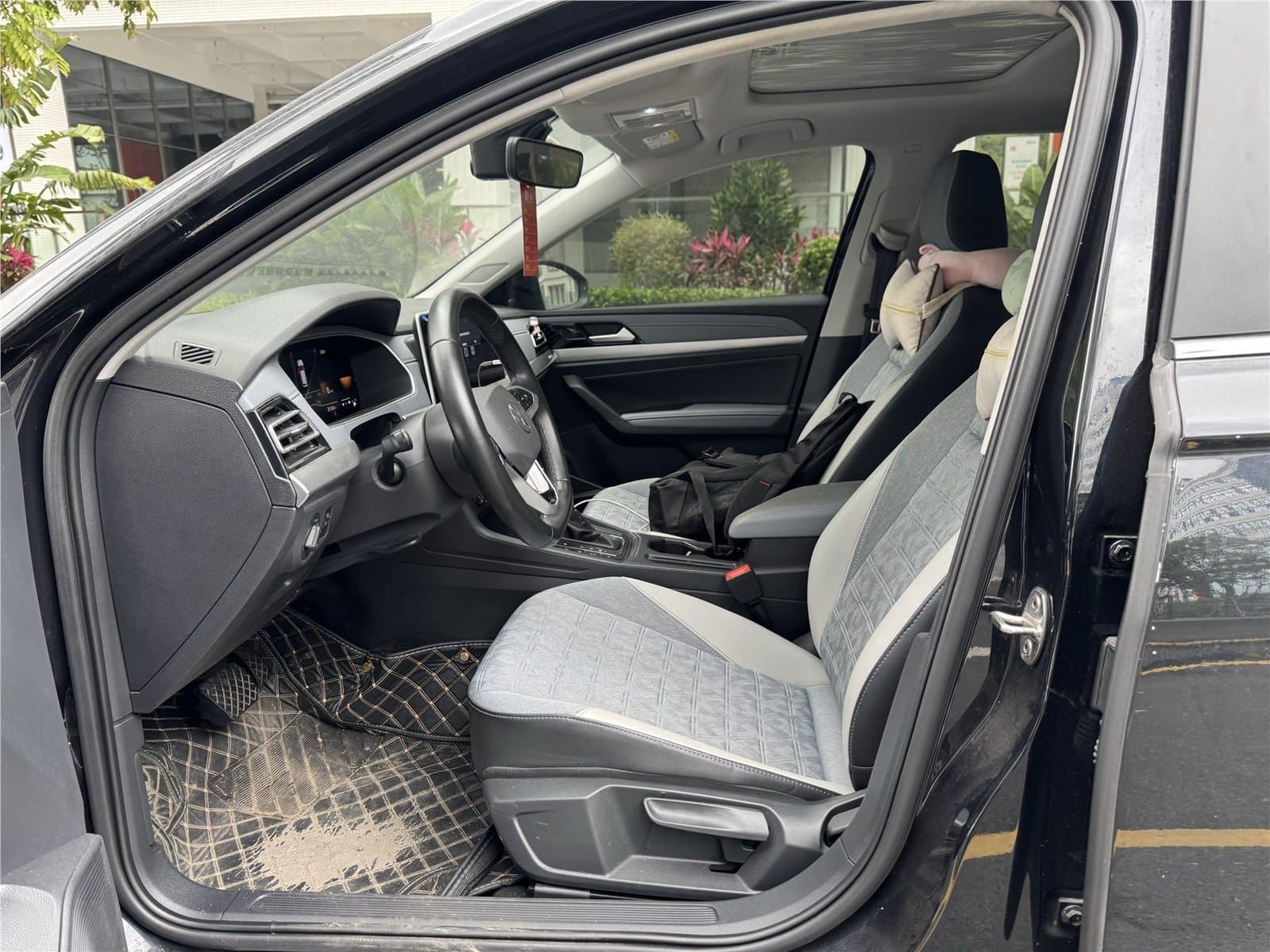 2023 Volkswagen Lavida 280TSI DSG Used Car gallery