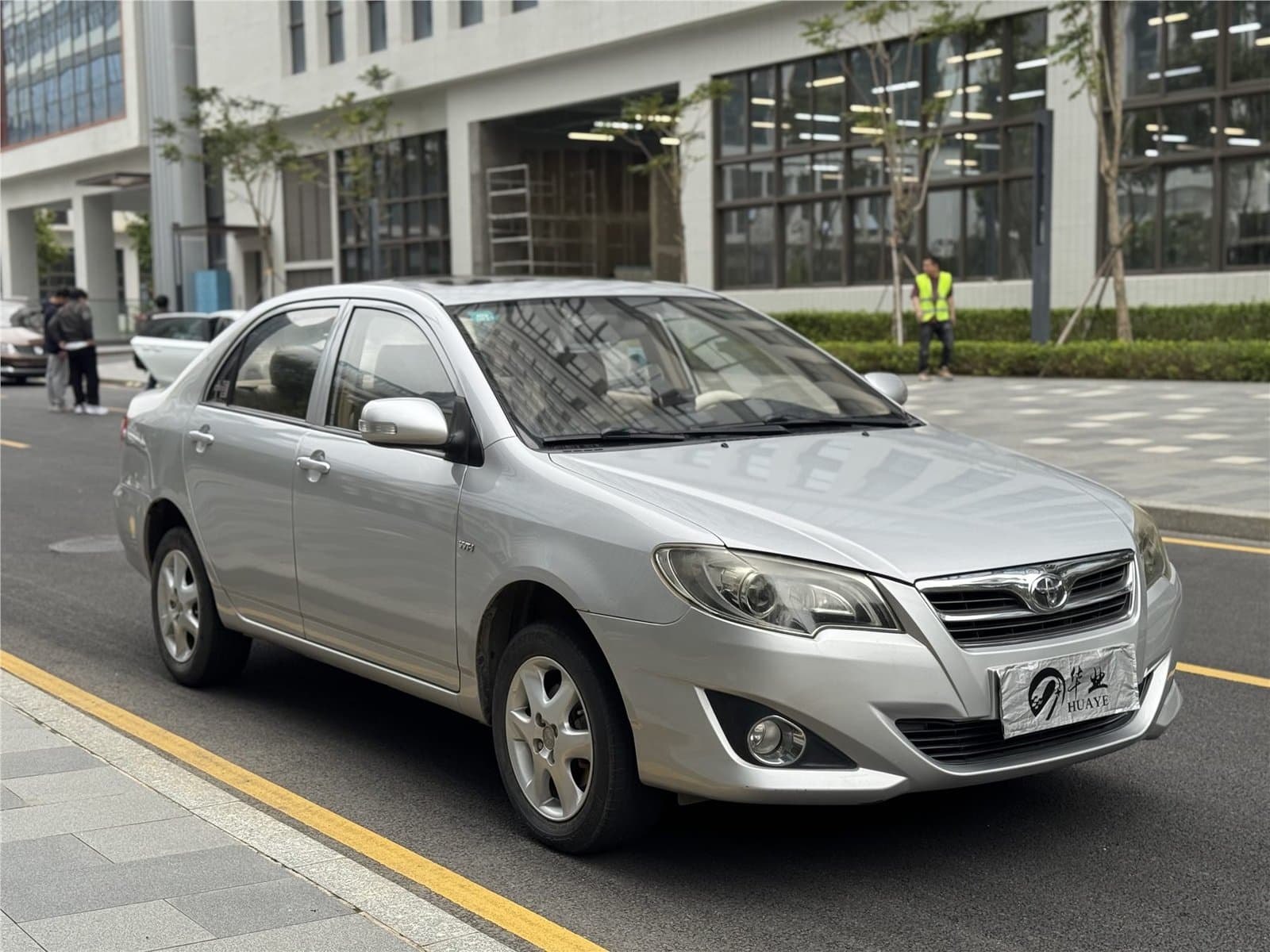 2013 Toyota Corolla EX 1.6L Automatic Luxury Edition Used Car gallery