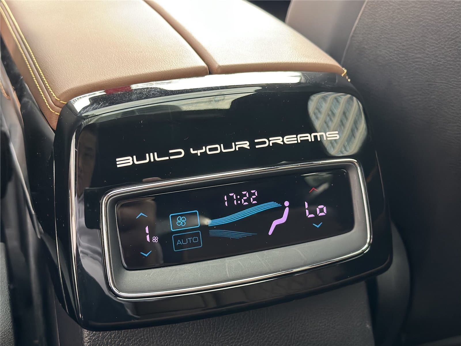 2021 BYD Tang New Energy DM 2.0T 4WD Used Car gallery