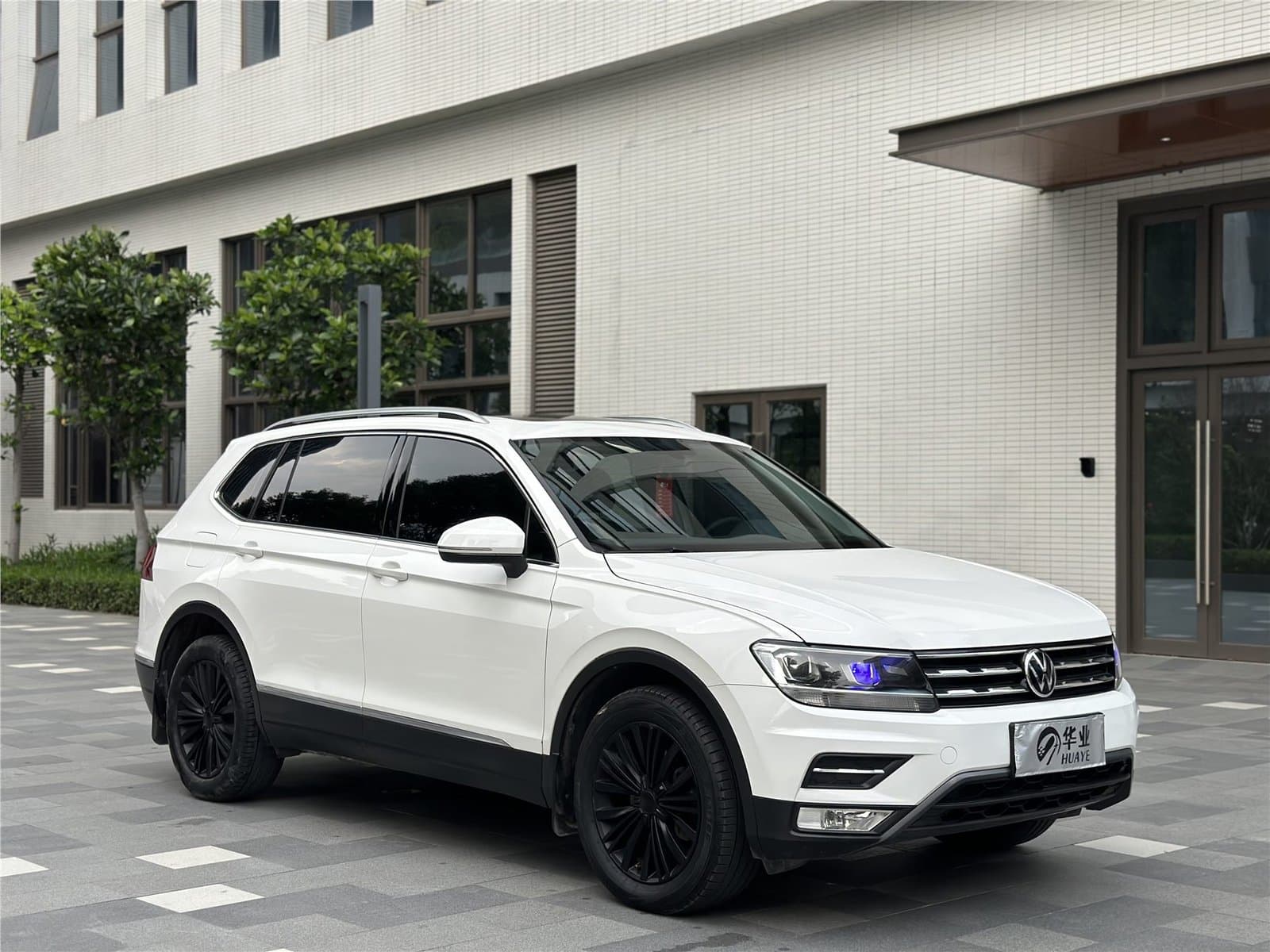 2021 Volkswagen Tiguan L 330TSI Automatic 2WD Used Car gallery