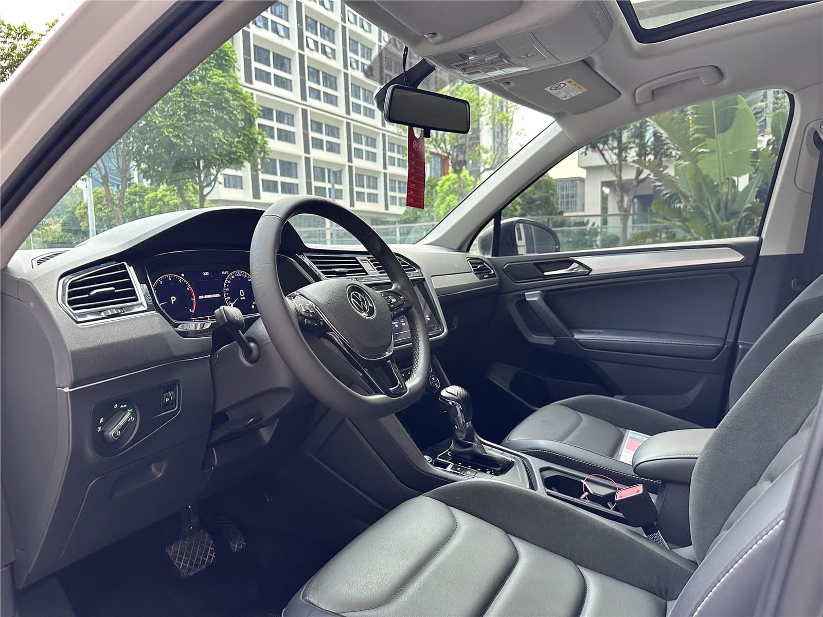 2021 Volkswagen Tiguan L 330TSI Automatic 2WD Used Car gallery