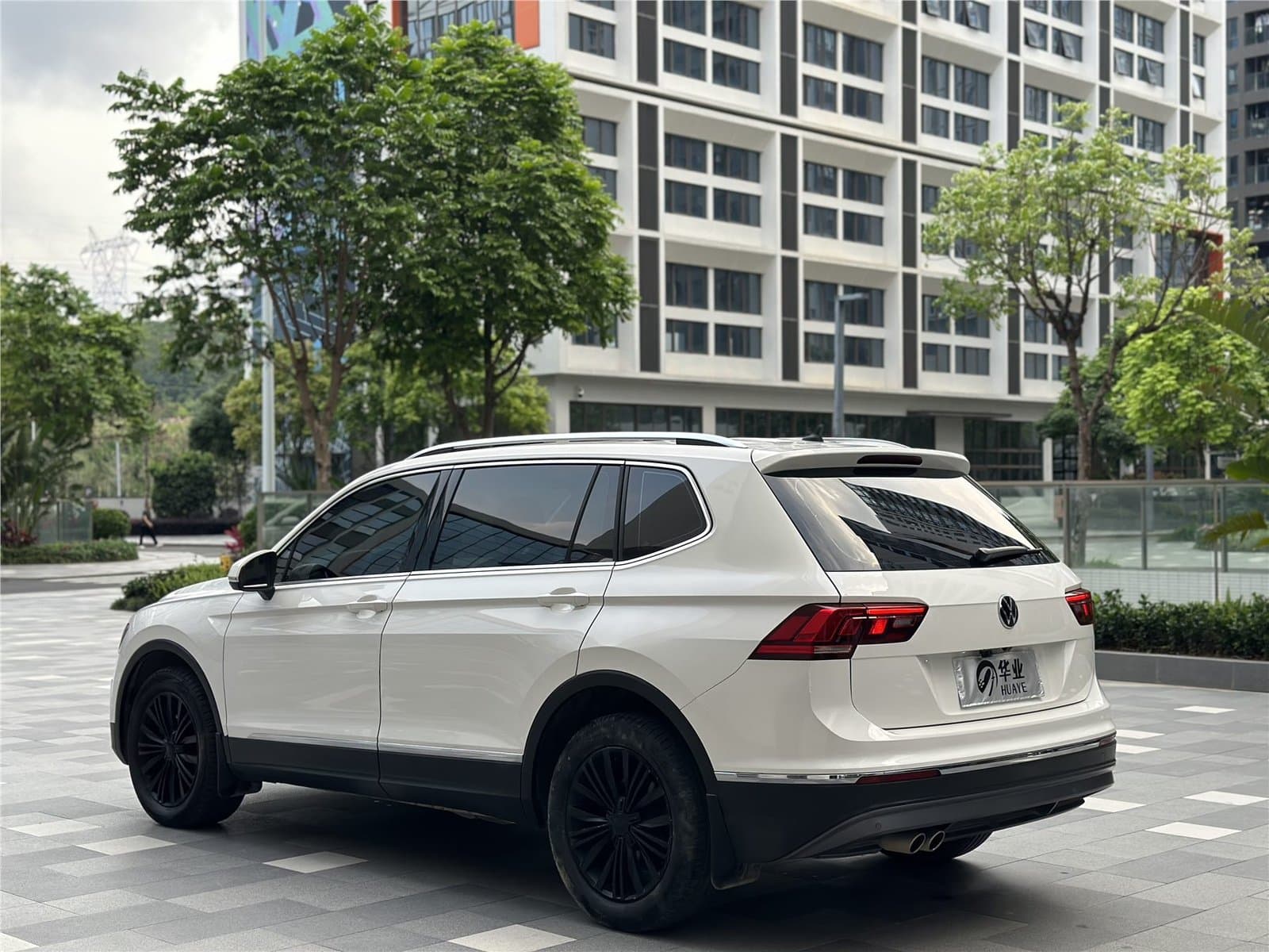 2021 Volkswagen Tiguan L 330TSI Automatic 2WD Used Car gallery