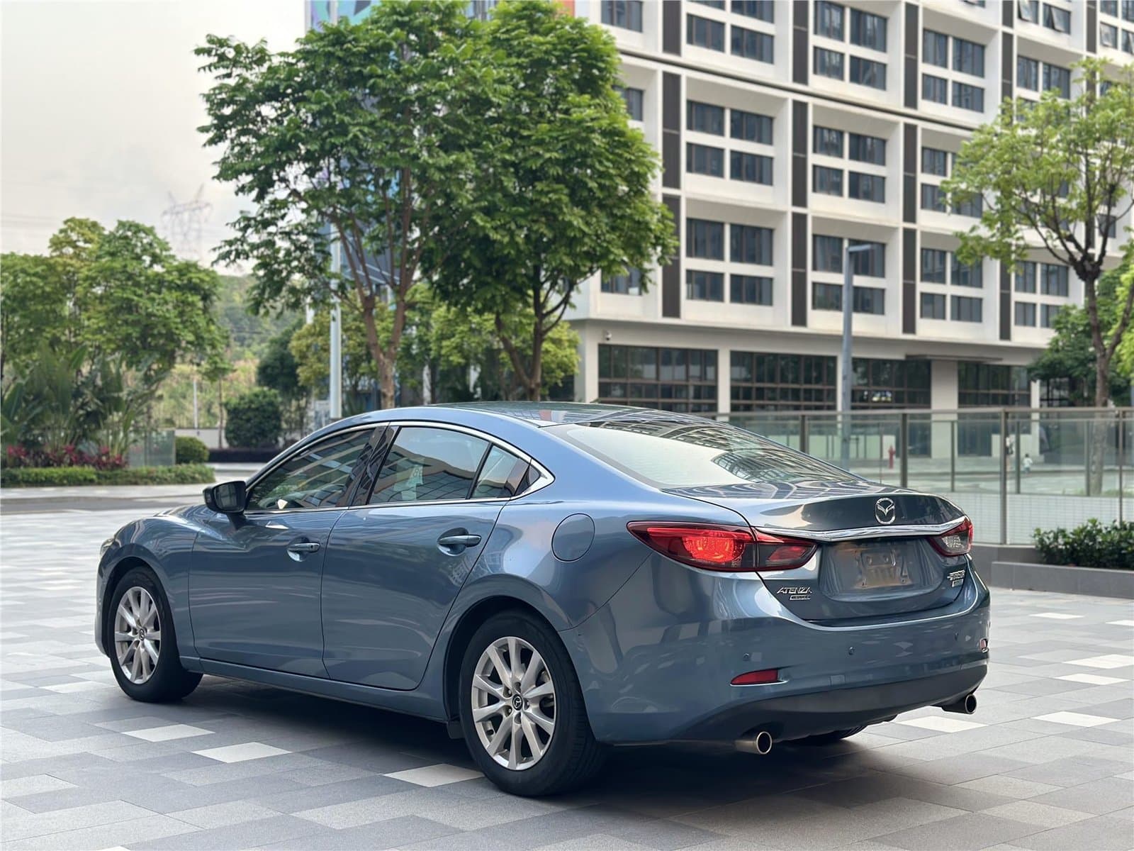 2017 Mazda Atenza 2.0L Luxury Edition Used Car gallery