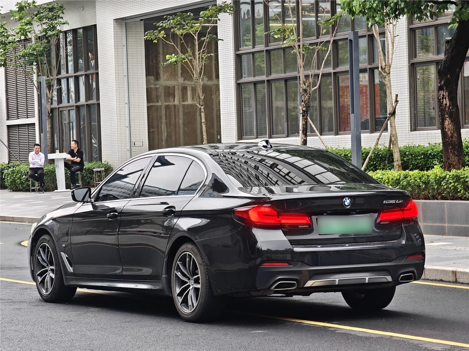 2021 BMW 5 Series PHEV Facelift 535Le M Used Car gallery