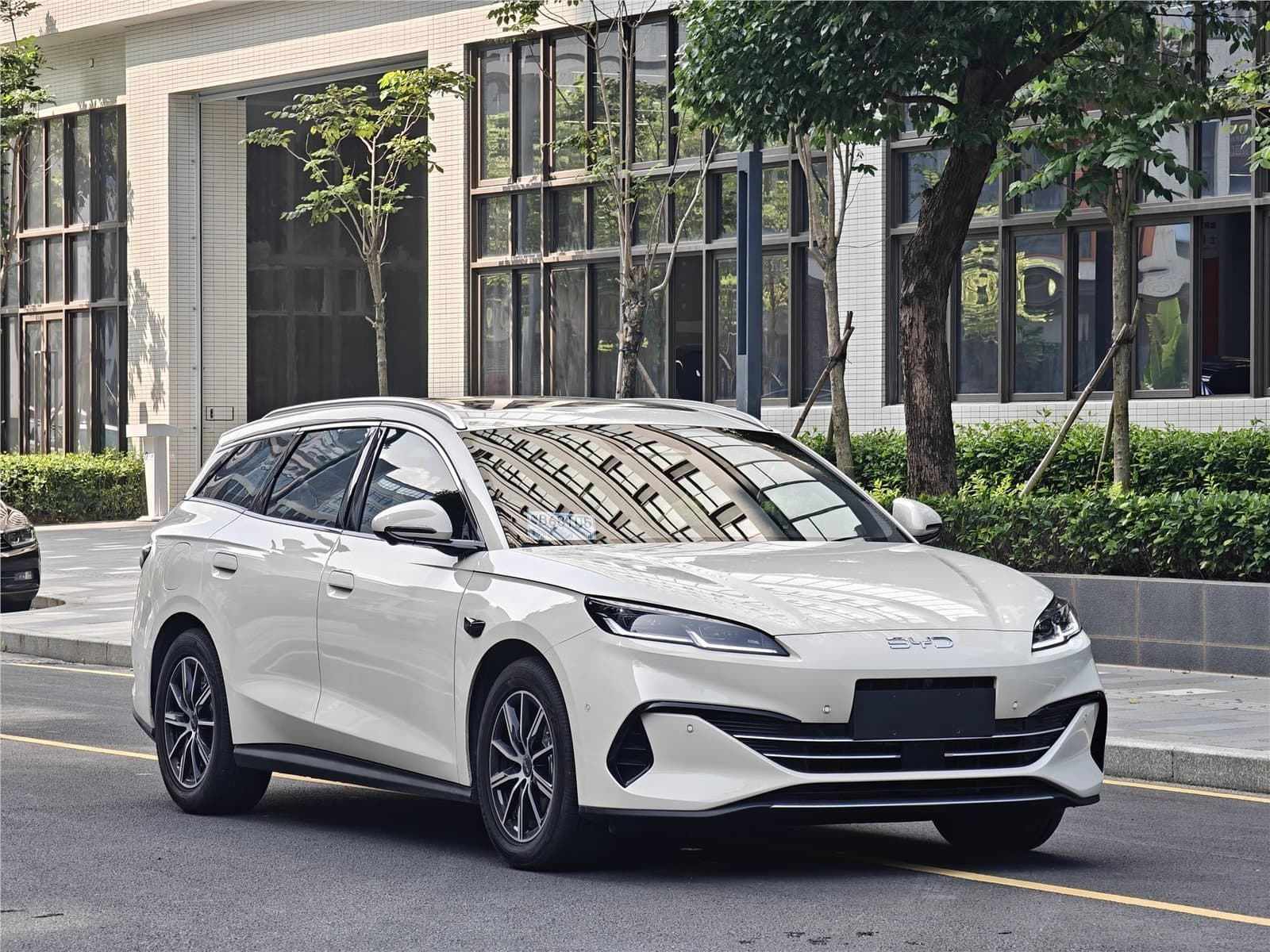 2025 BYD Seal 06 DM-i Touring DM-i 150KM Used Car gallery