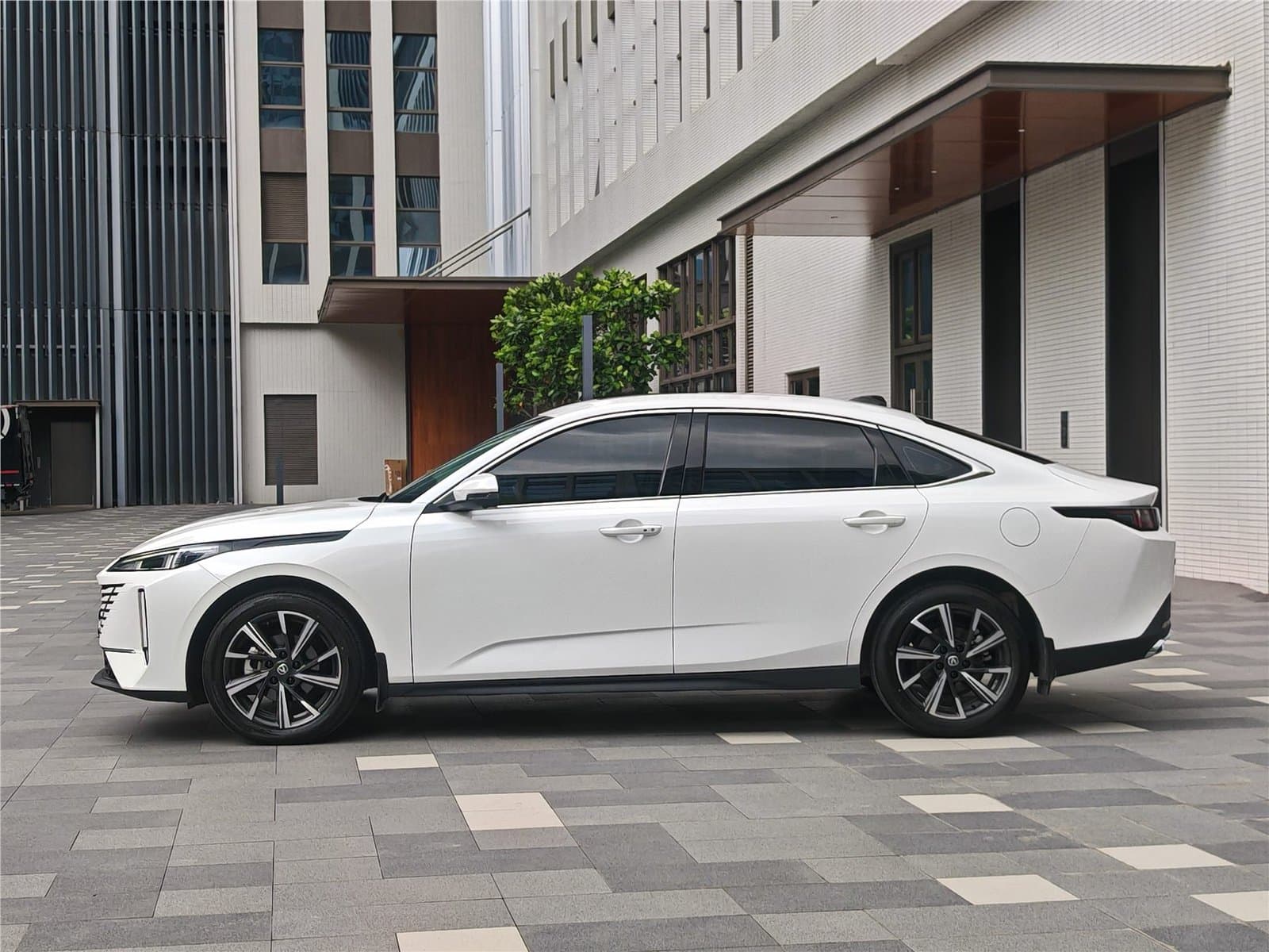 2025 Changan General Model 1.5T 500Bar Used Car gallery