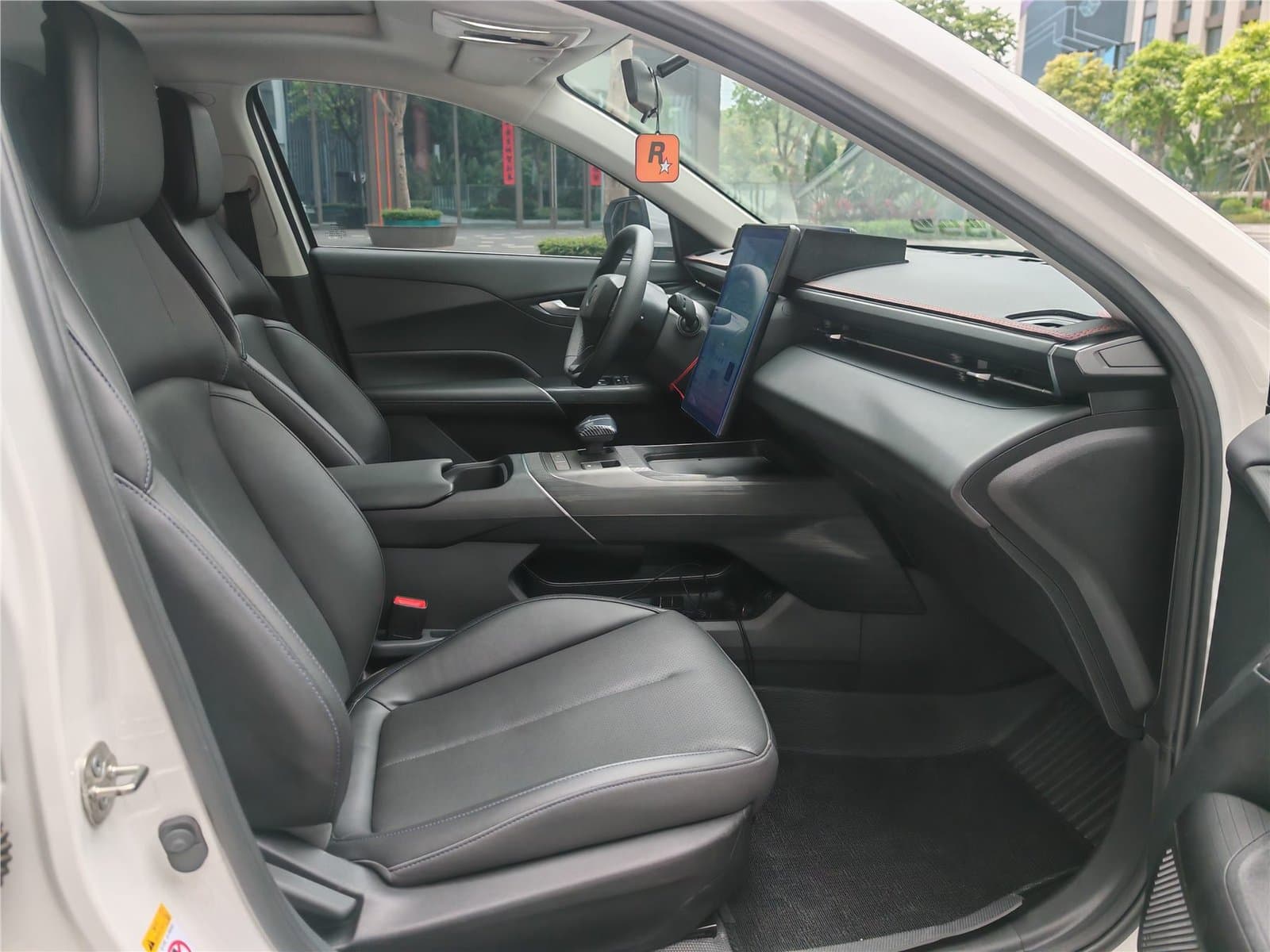 2025 Changan General Model 1.5T 500Bar Used Car gallery