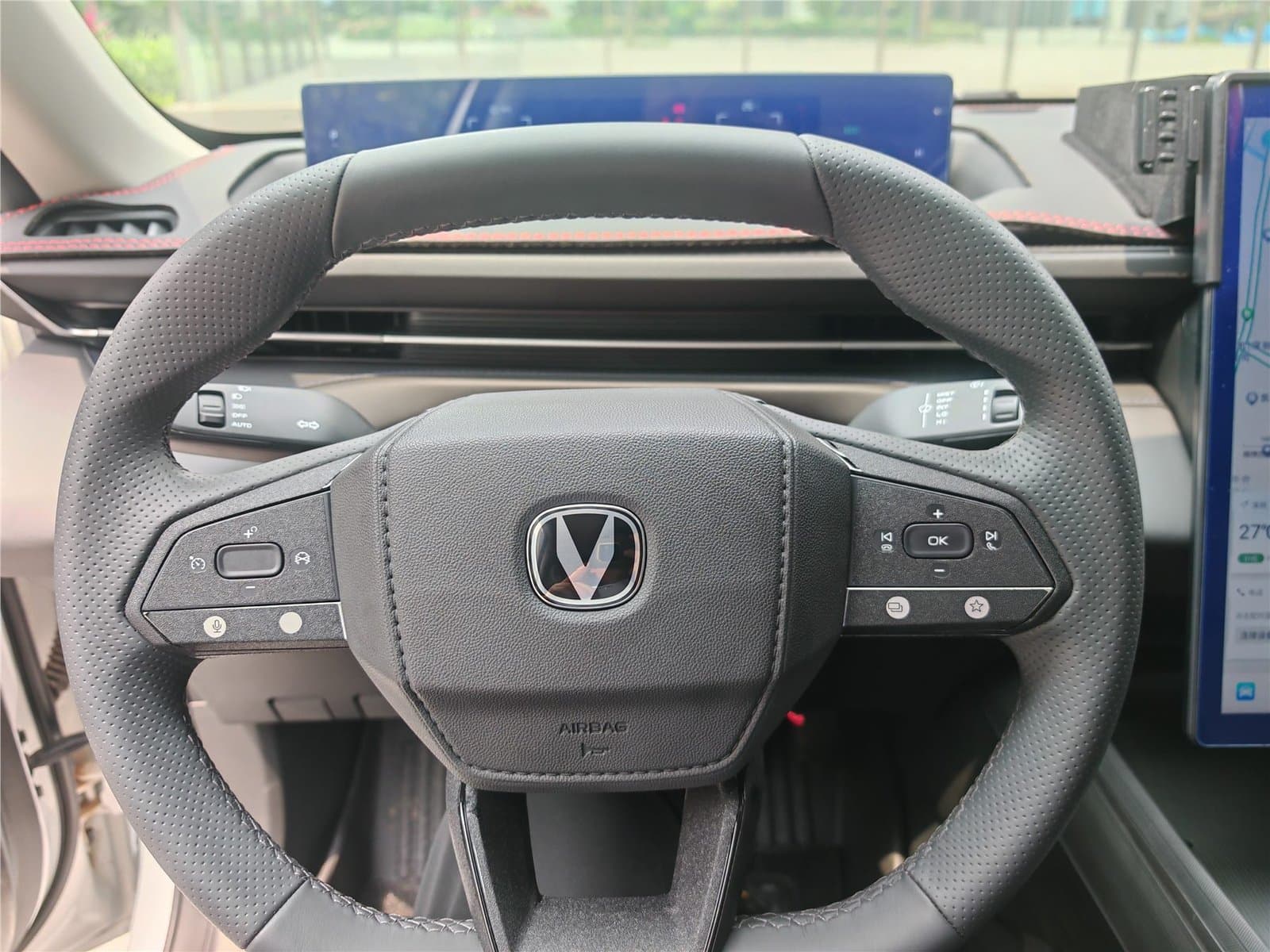 2025 Changan General Model 1.5T 500Bar Used Car gallery