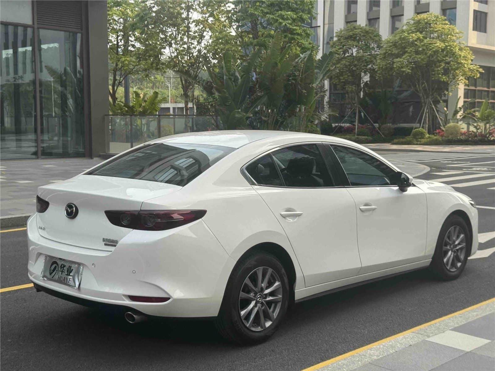 2023 Mazda Mazda3 Axela 2.0L Automatic Used Car gallery