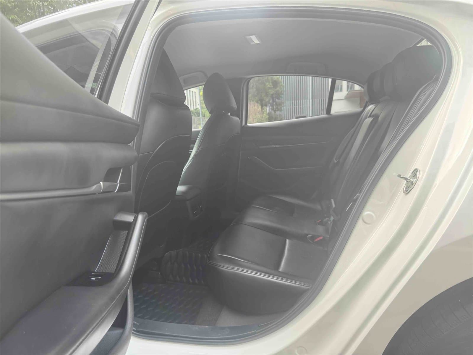 2023 Mazda Mazda3 Axela 2.0L Automatic Used Car gallery