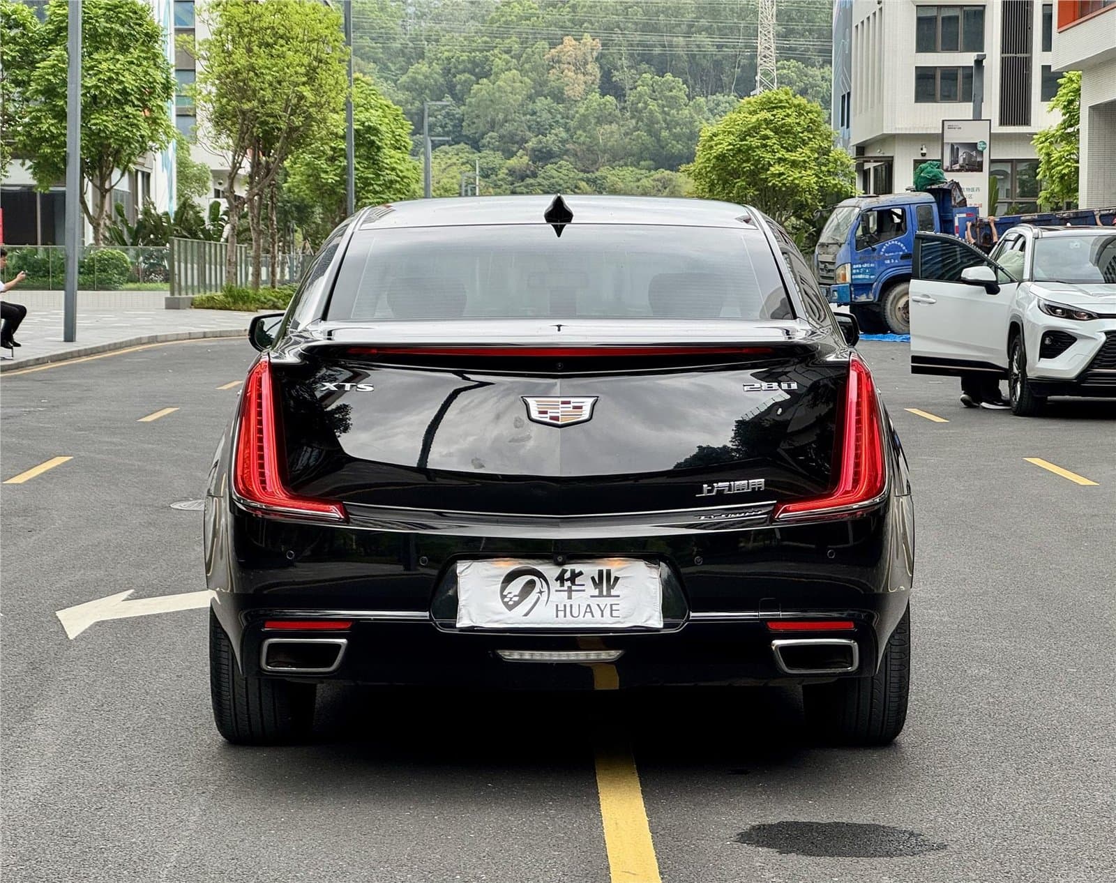 2018 Cadillac XTS 28T Used Car gallery