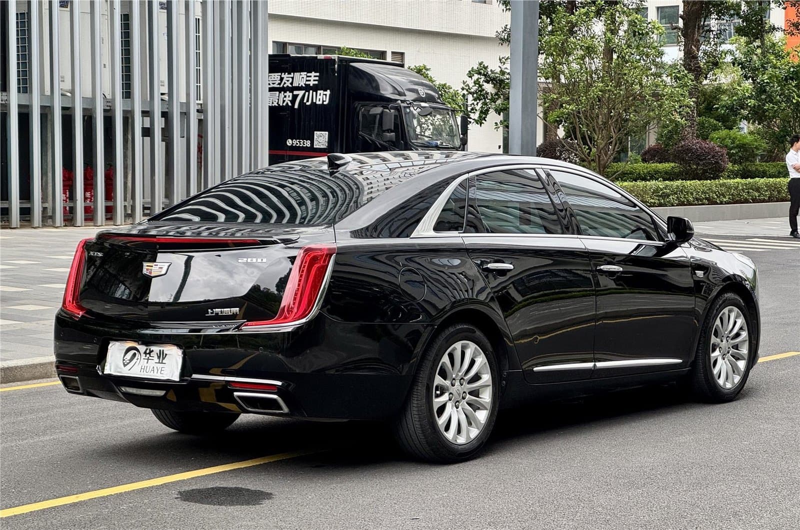 2018 Cadillac XTS 28T Used Car gallery