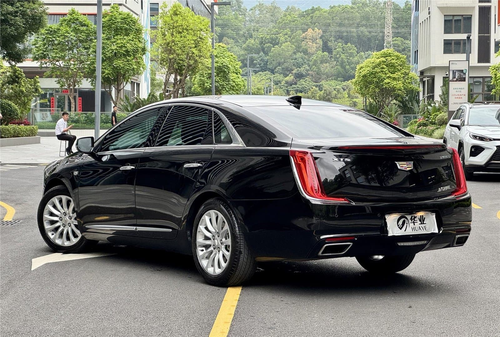 2018 Cadillac XTS 28T Used Car gallery