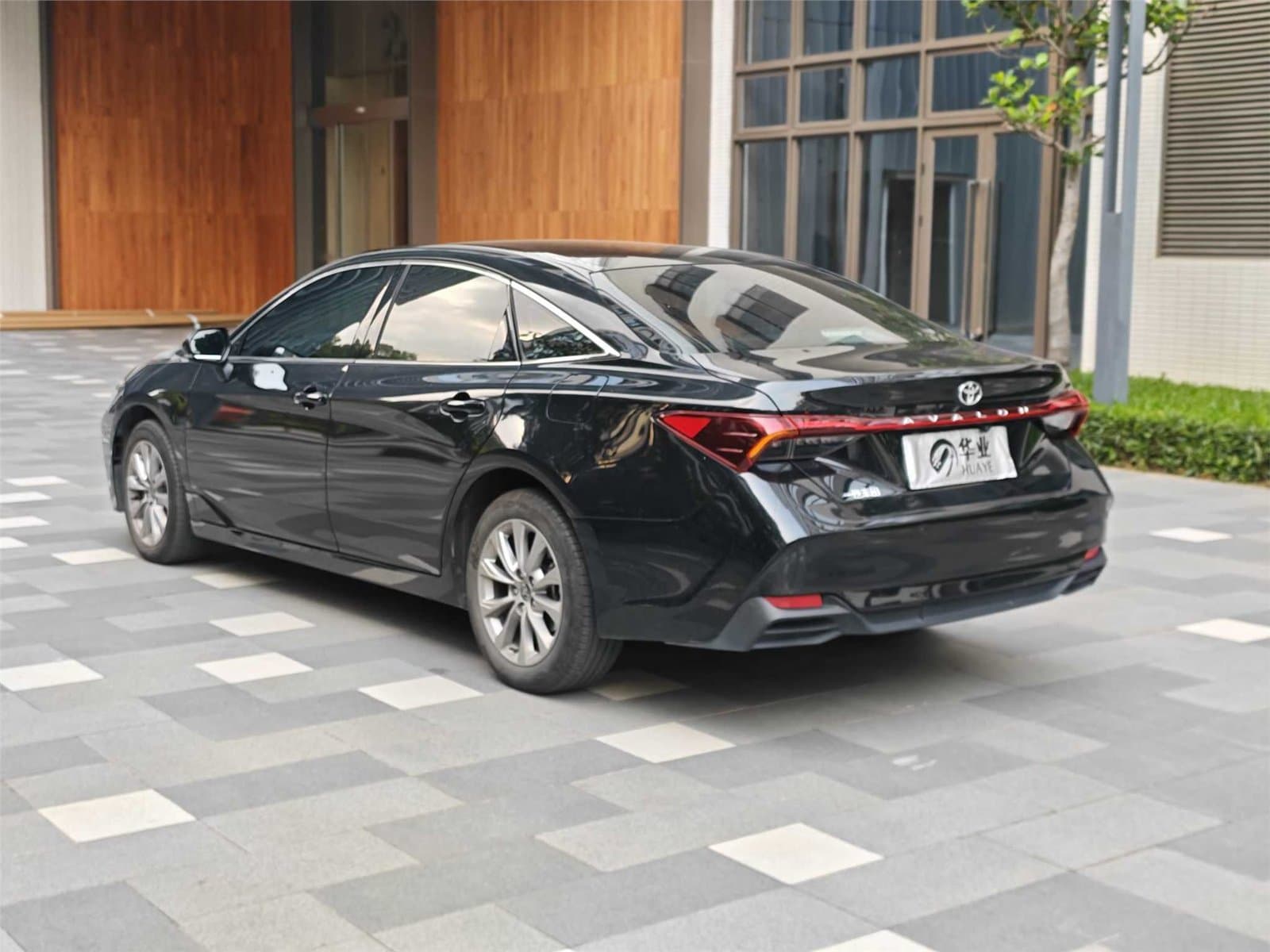 2024 Toyota Avalon 2.0L Used Car gallery