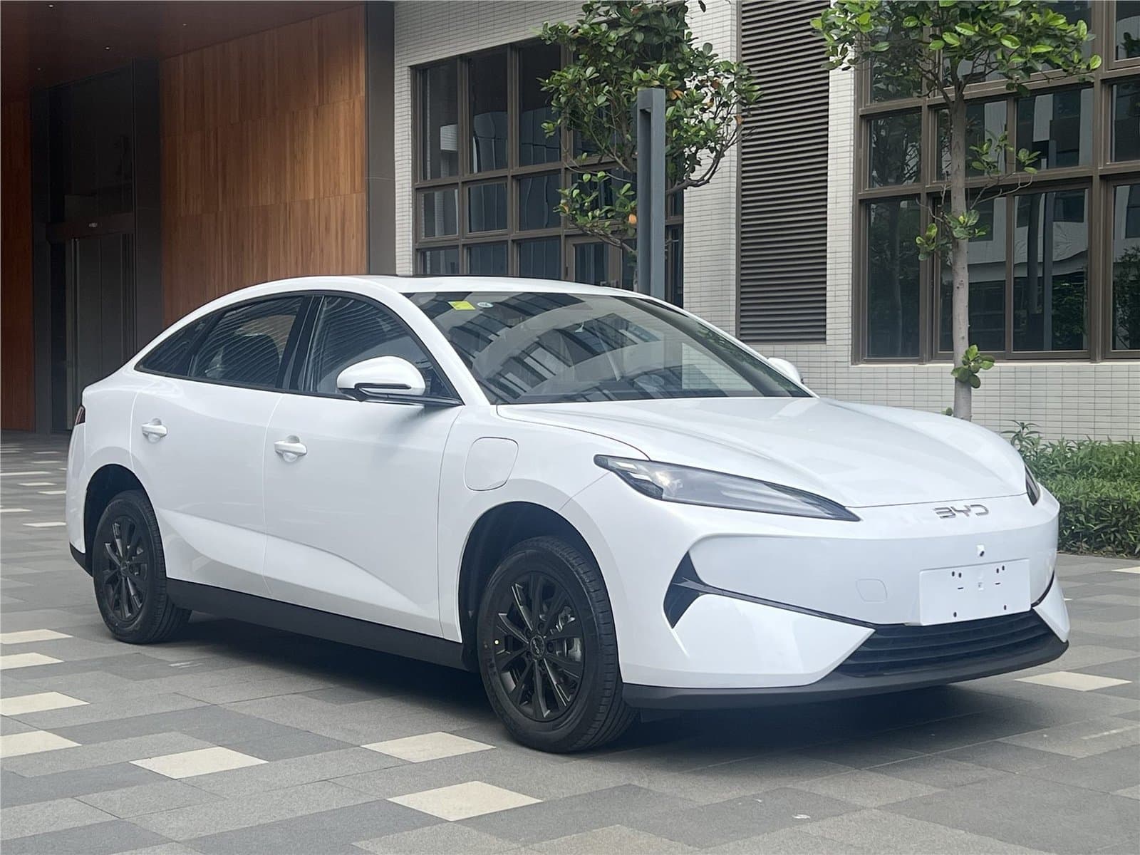 2025 BYD e7 520 Used Car gallery