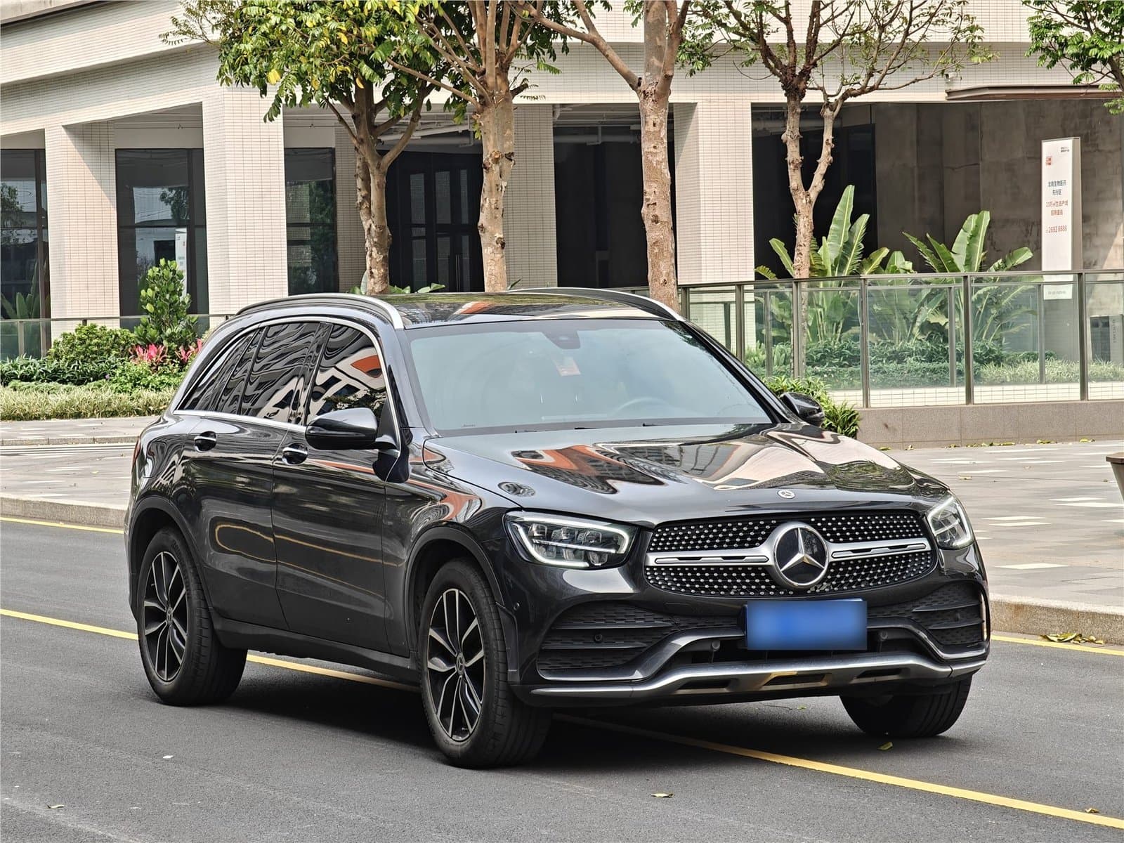 2022 Mercedes-Benz GLC Facelift GLC 260 L 4MATIC Used Car gallery