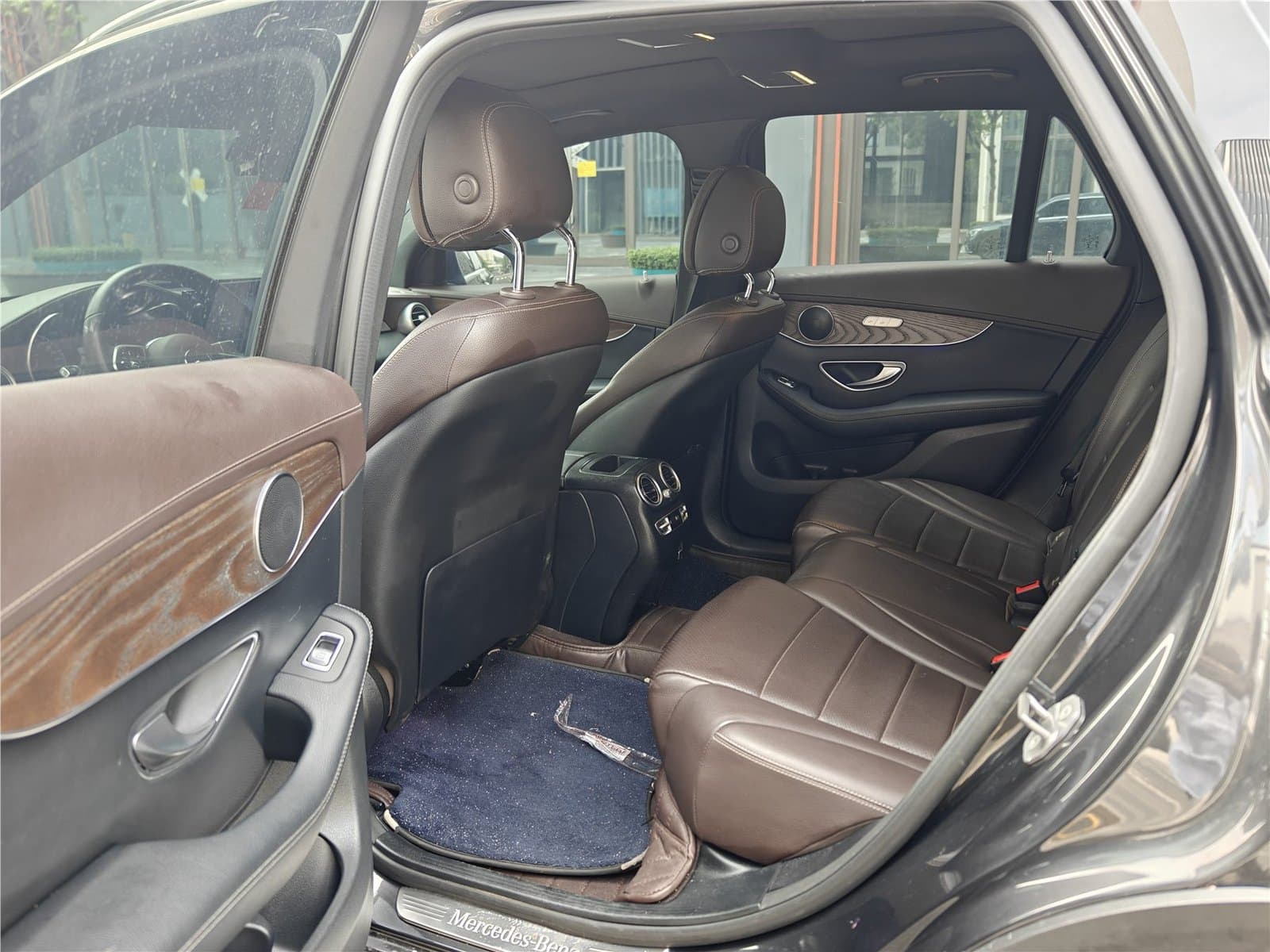 2022 Mercedes-Benz GLC Facelift GLC 260 L 4MATIC Used Car gallery