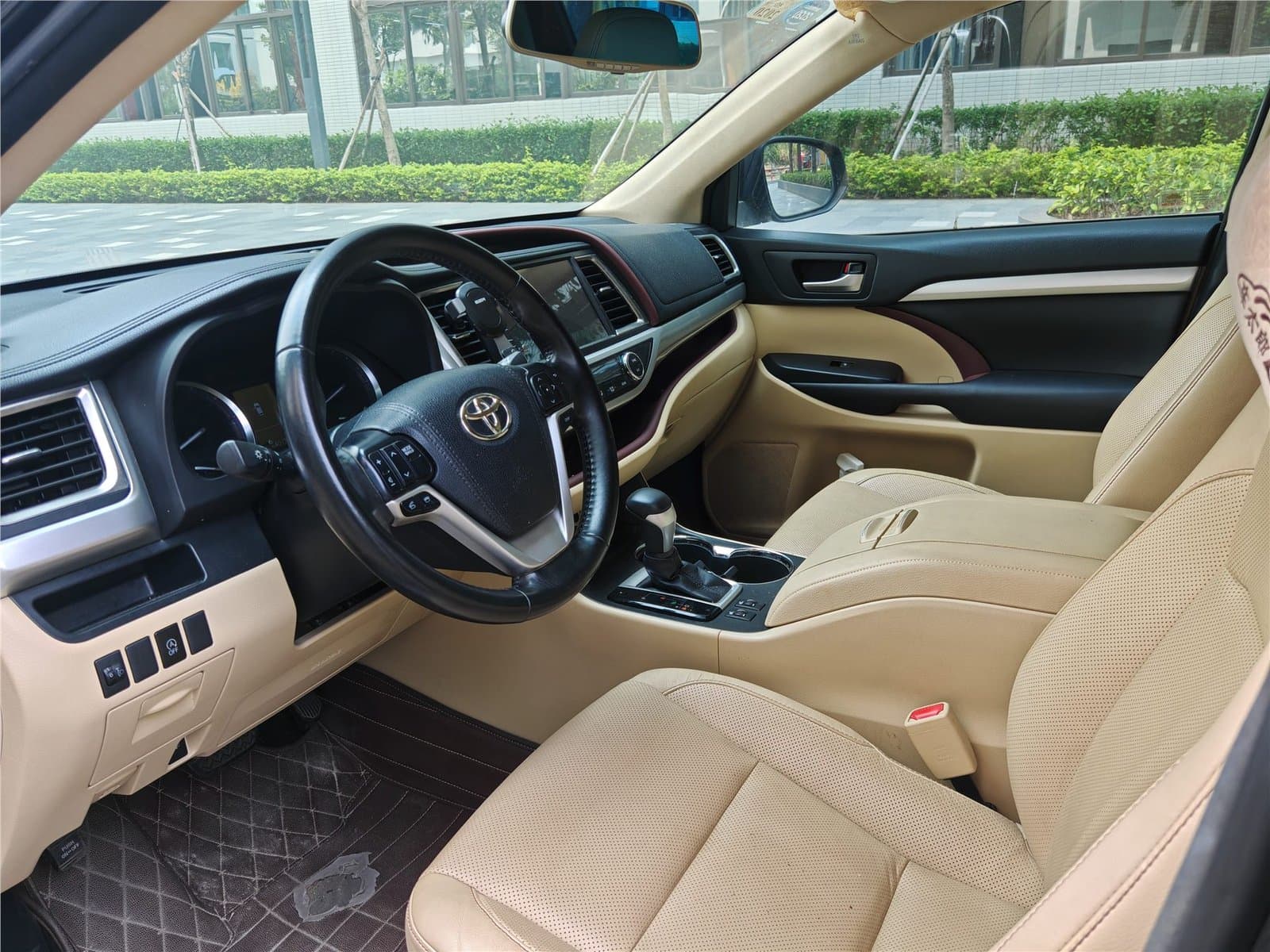 2015 Toyota Highlander 2.0T 4WD Luxury Edition 7 Used Car gallery