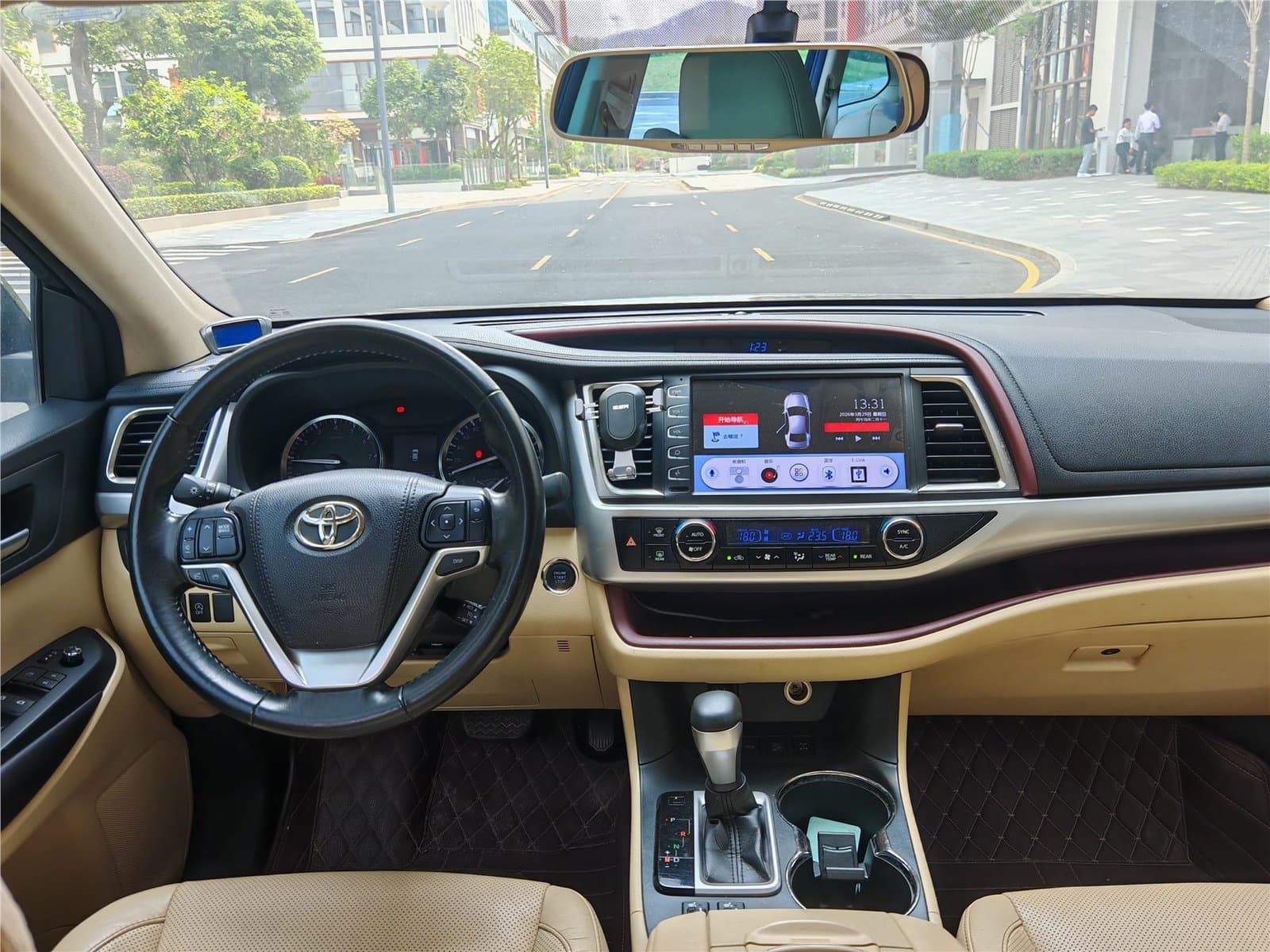 2015 Toyota Highlander 2.0T 4WD Luxury Edition 7 Used Car gallery