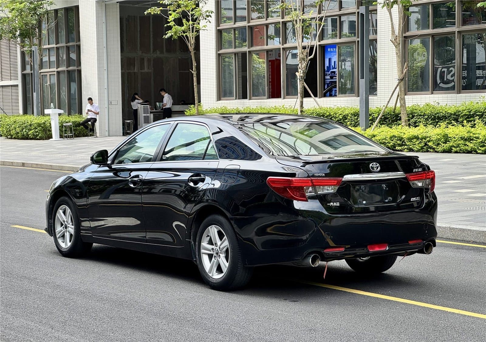 2013 Toyota Reiz 2.5S Used Car gallery