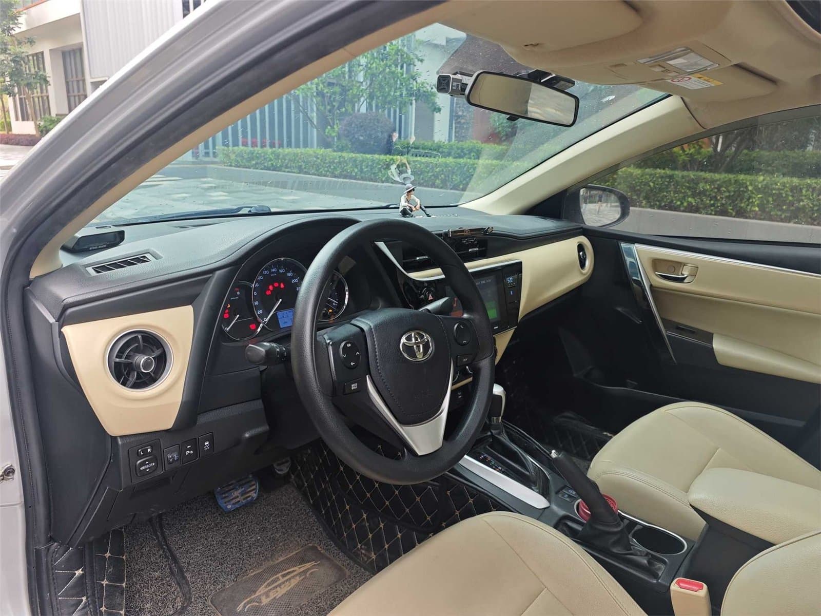 2018 Toyota Levin 185T CVT Premium Edition China V Used Car gallery