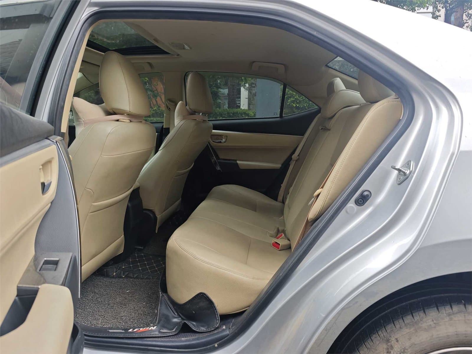2018 Toyota Levin 185T CVT Premium Edition China V Used Car gallery