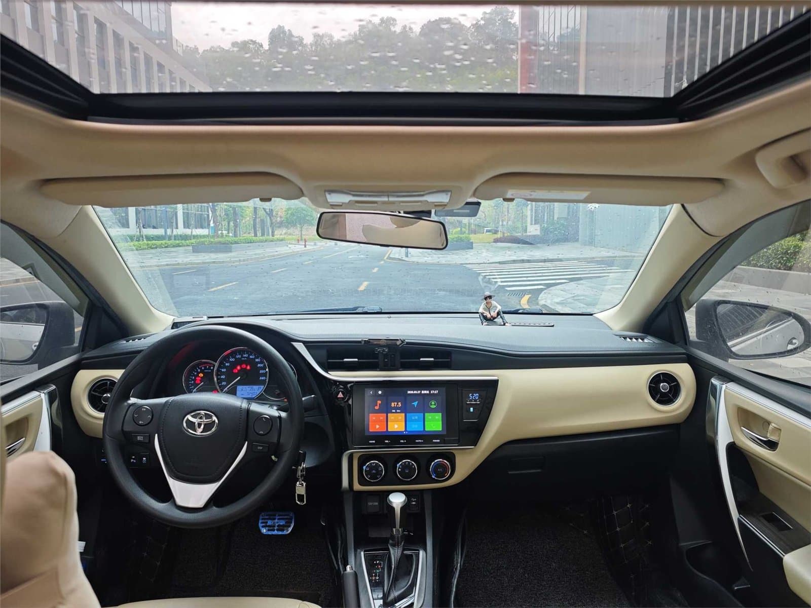 2018 Toyota Levin 185T CVT Premium Edition China V Used Car gallery
