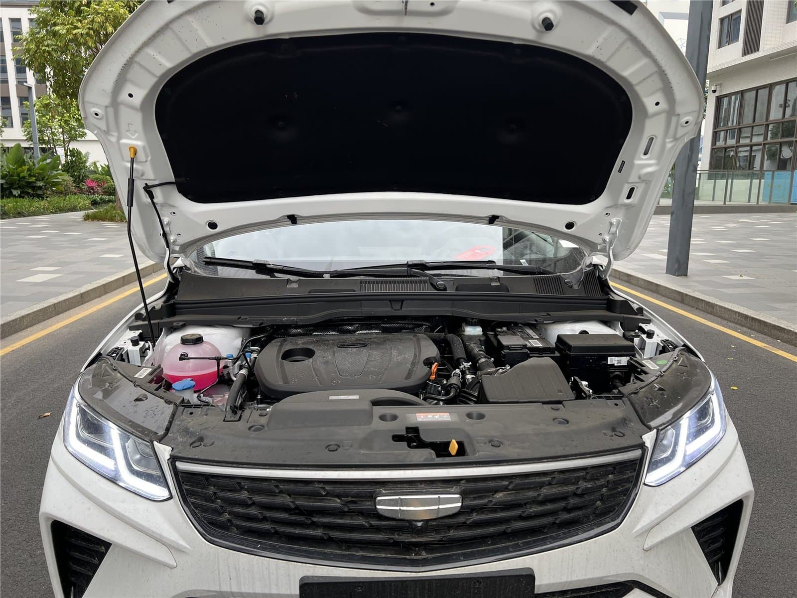 2025 Geely Coolray 1.5L CVT Used Car gallery