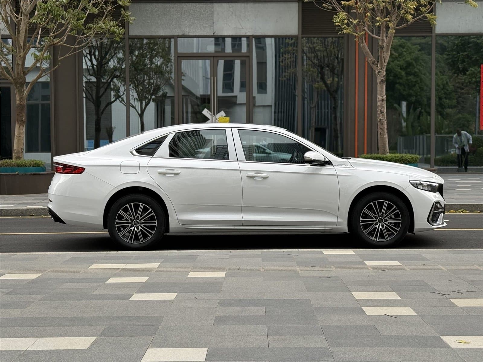 2026 Geely Preface 1.5TD Used Car gallery