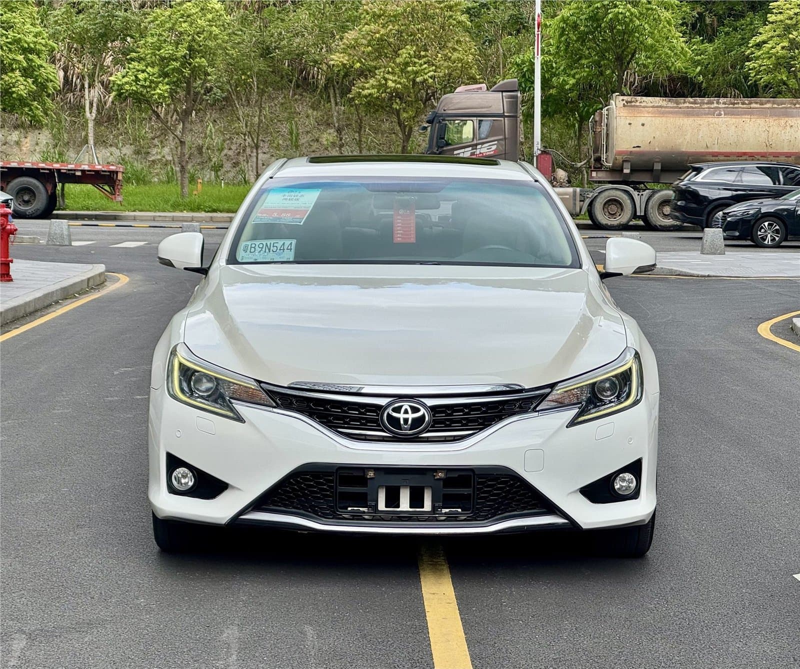 2013 Toyota Reiz 2.5V Used Car gallery