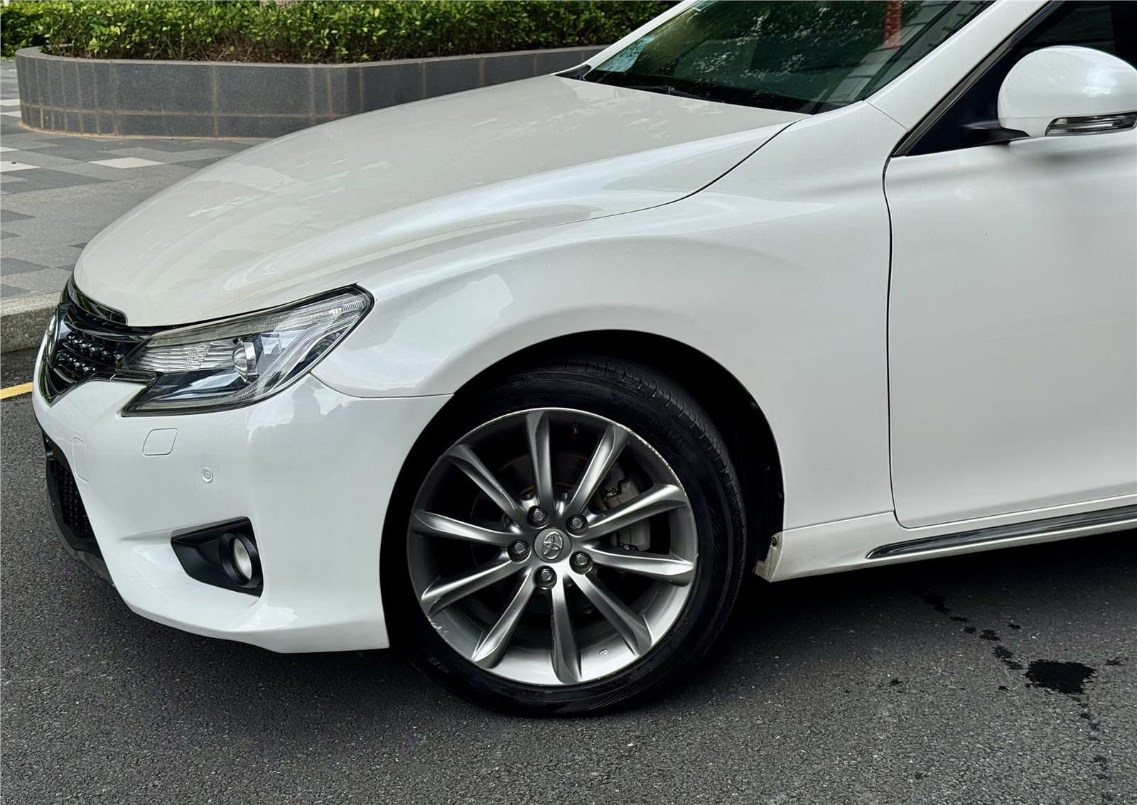 2013 Toyota Reiz 2.5V Used Car gallery