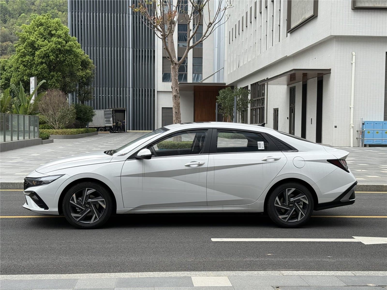 2023 Hyundai Elantra 1.5L CVT GLXElite Edition Used Car gallery